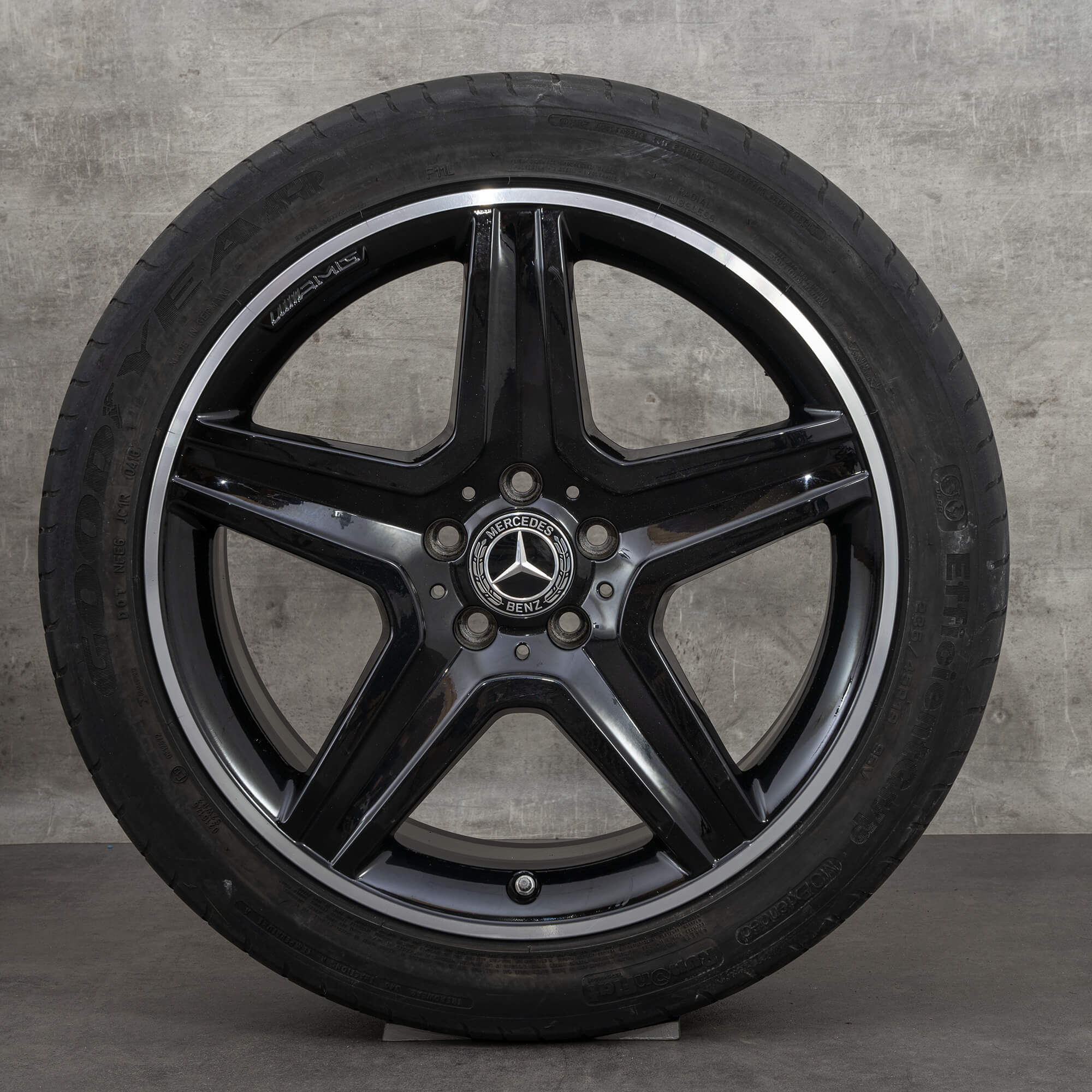 Aito AMG Mercedes GLA X156 19 tuuman talvirenkaat vanteet A1564010600 mustat