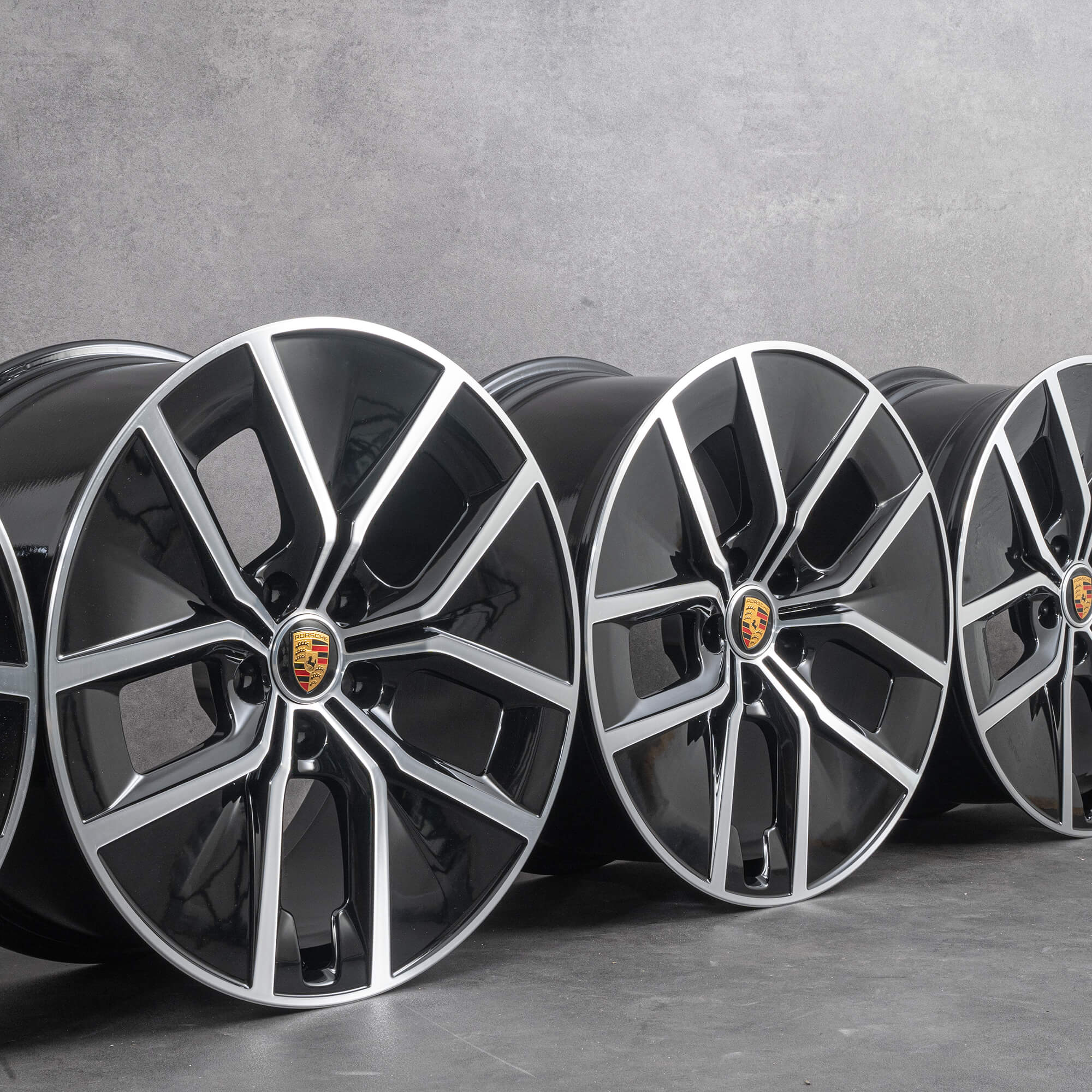 Jantes originales Porsche Taycan 21 pouces 9J1601025BS 9J1073663AA Aero noir