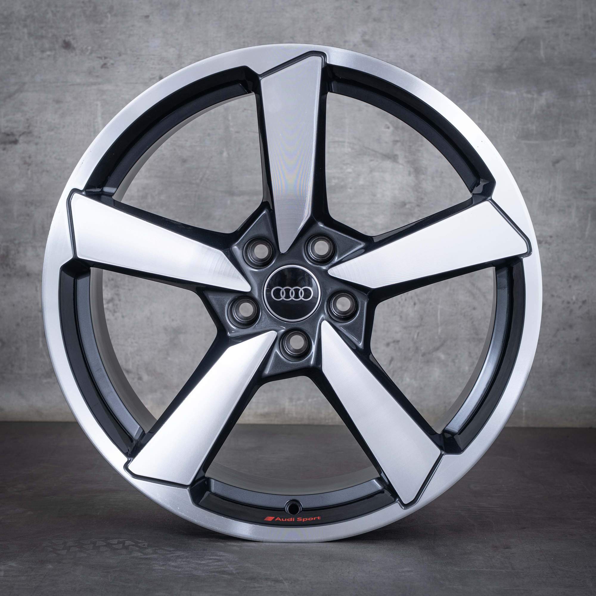 Oryginalne felgi Audi A5 S5 19 cali F5 8W B9 8W0601025FS polerowane granitowe