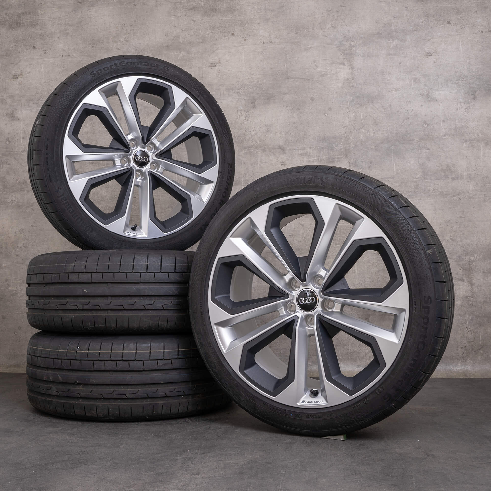 Originele Audi Q3 RS & Sportback wielen 20 inch F3 zomerwielen 83A601025E zilver