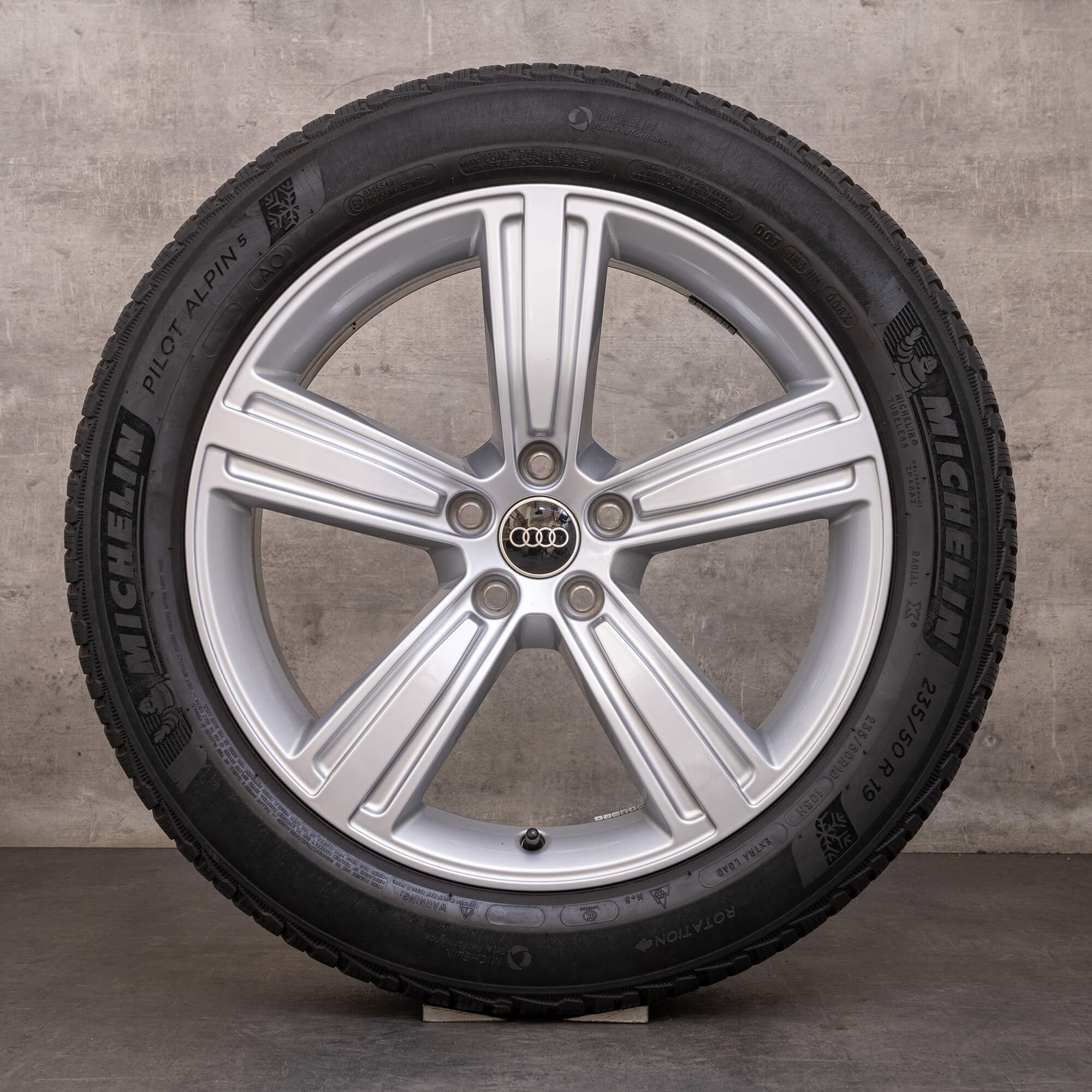 Oryginał Audi A8 S8 koła zimowe 19 cali 4N D5 felgi 4N0601025J srebrne błyszczące