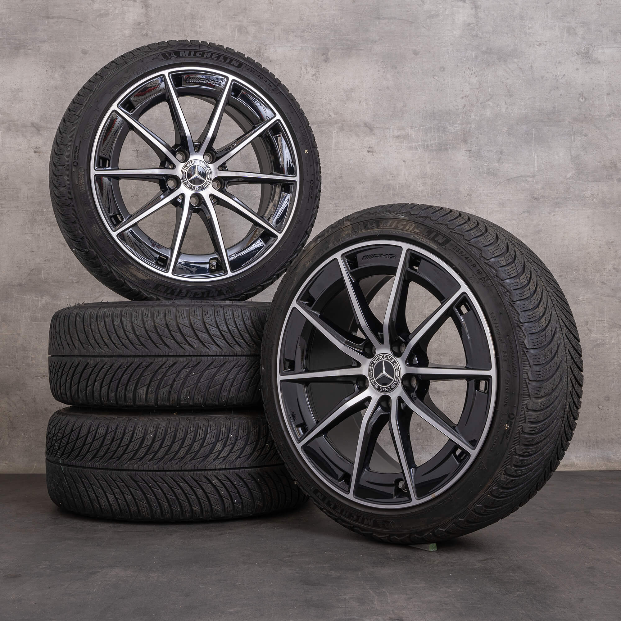 Originale Mercedes Benz CLA 35 AMG vinterdæk 18 tommer C118 fælge A1184010500 sort blank drejet