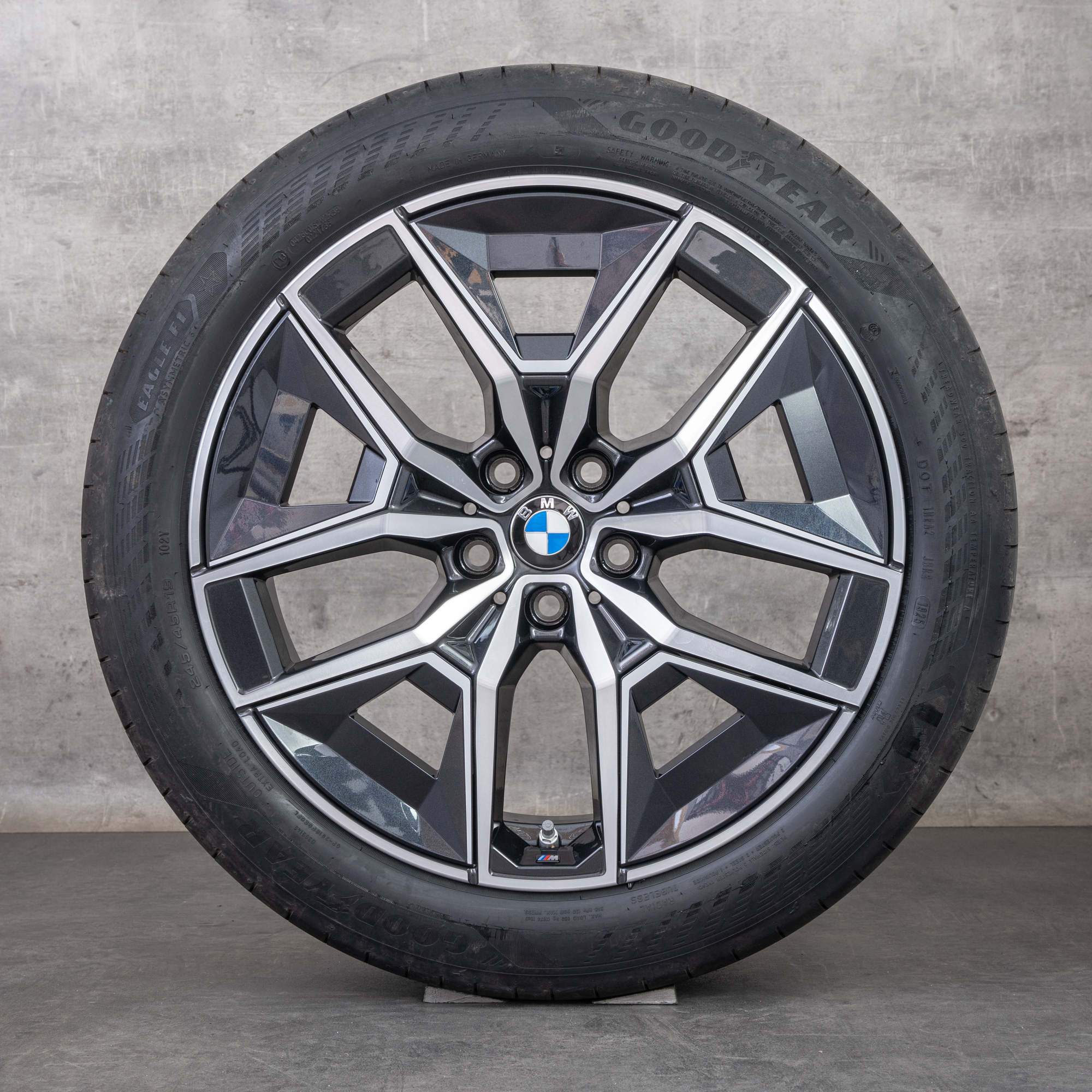 Original BMW 5er Felgen 19 Zoll G60 G61 Sommerräder 5A324D8 5A324D9 Styling 934 Aerodynamik orbit grey glanzgedreht