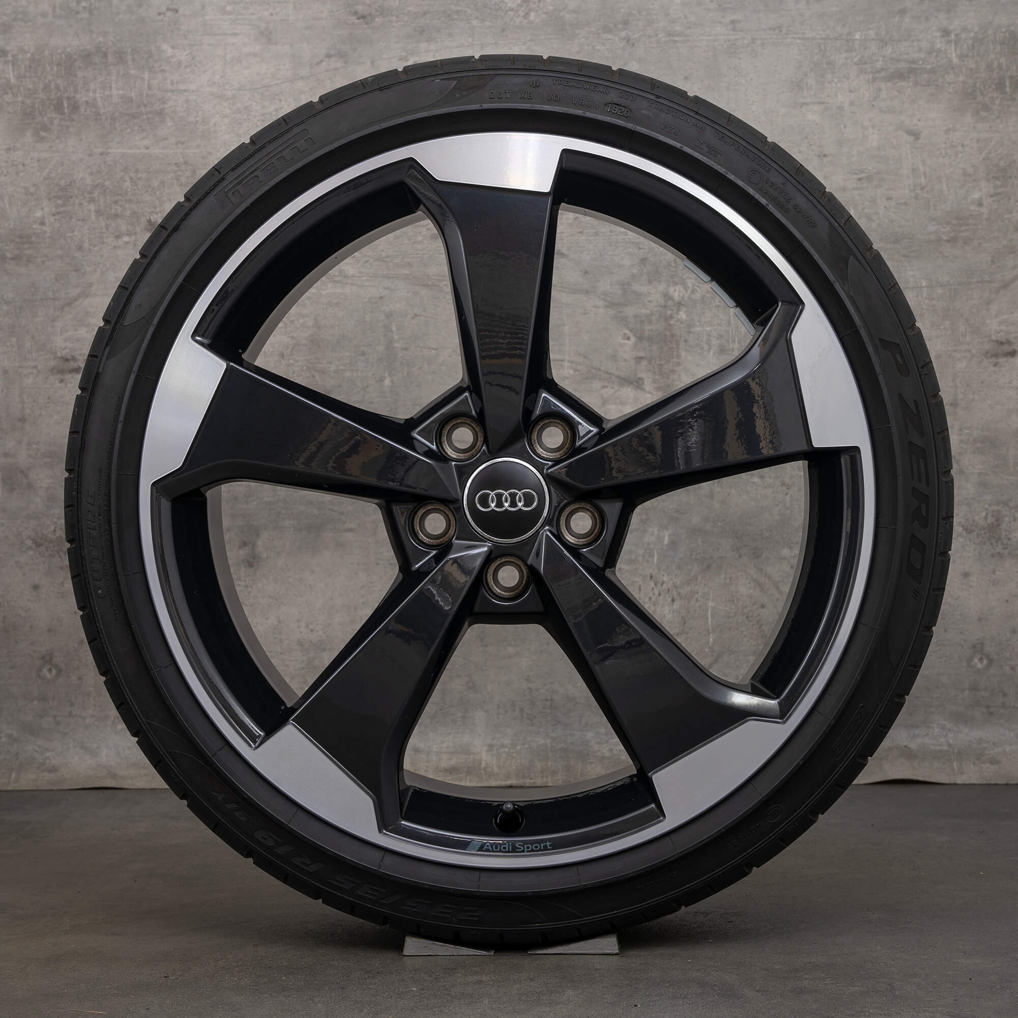 Audi RS3 8V jantes été 19 pouces rotor pneus 6 mm