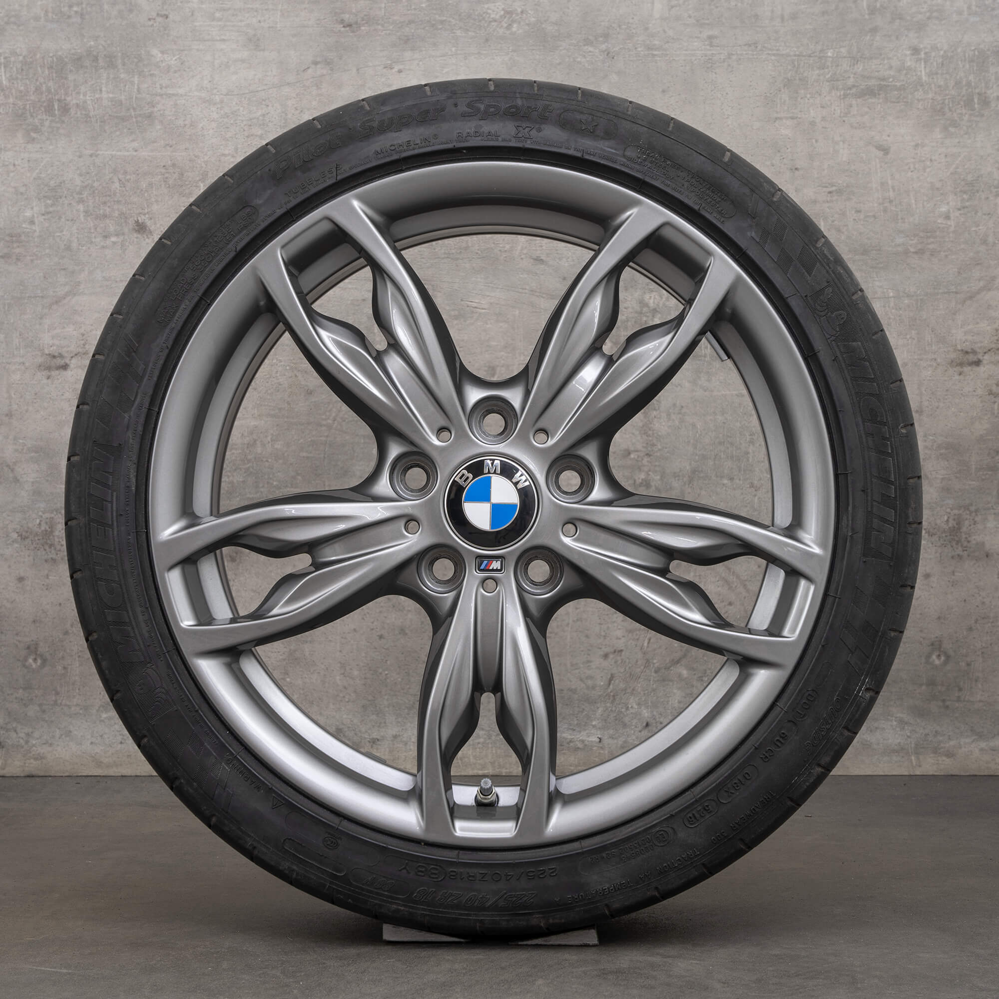 BMW Série 1 F20 F21 2 F22 F23 pneus été roues jantes 18 pouces 436 M 7 mm