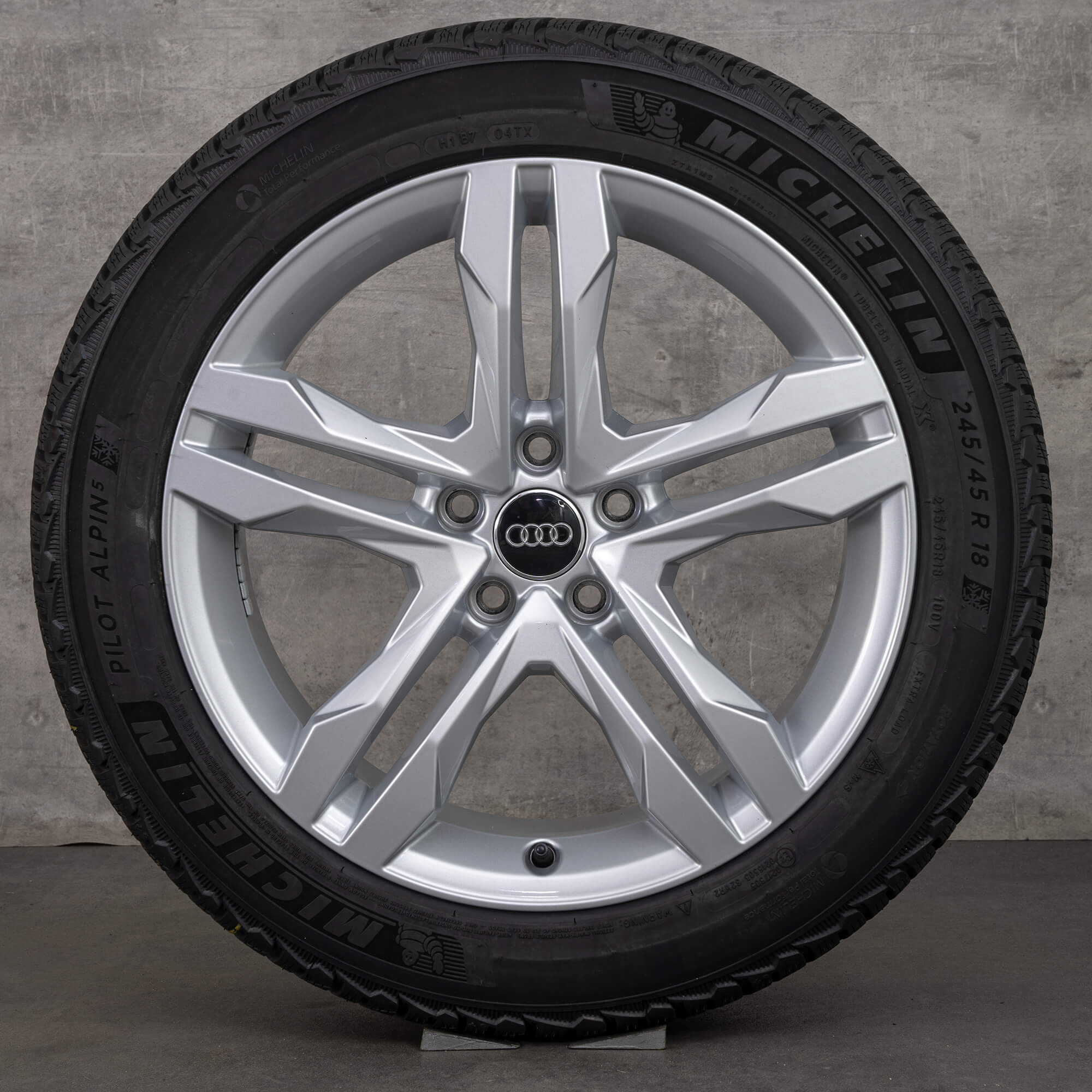 Audi A4 B9 8W Allroad Dynamic winter wheels 18 inch tires rims 8W9601025B