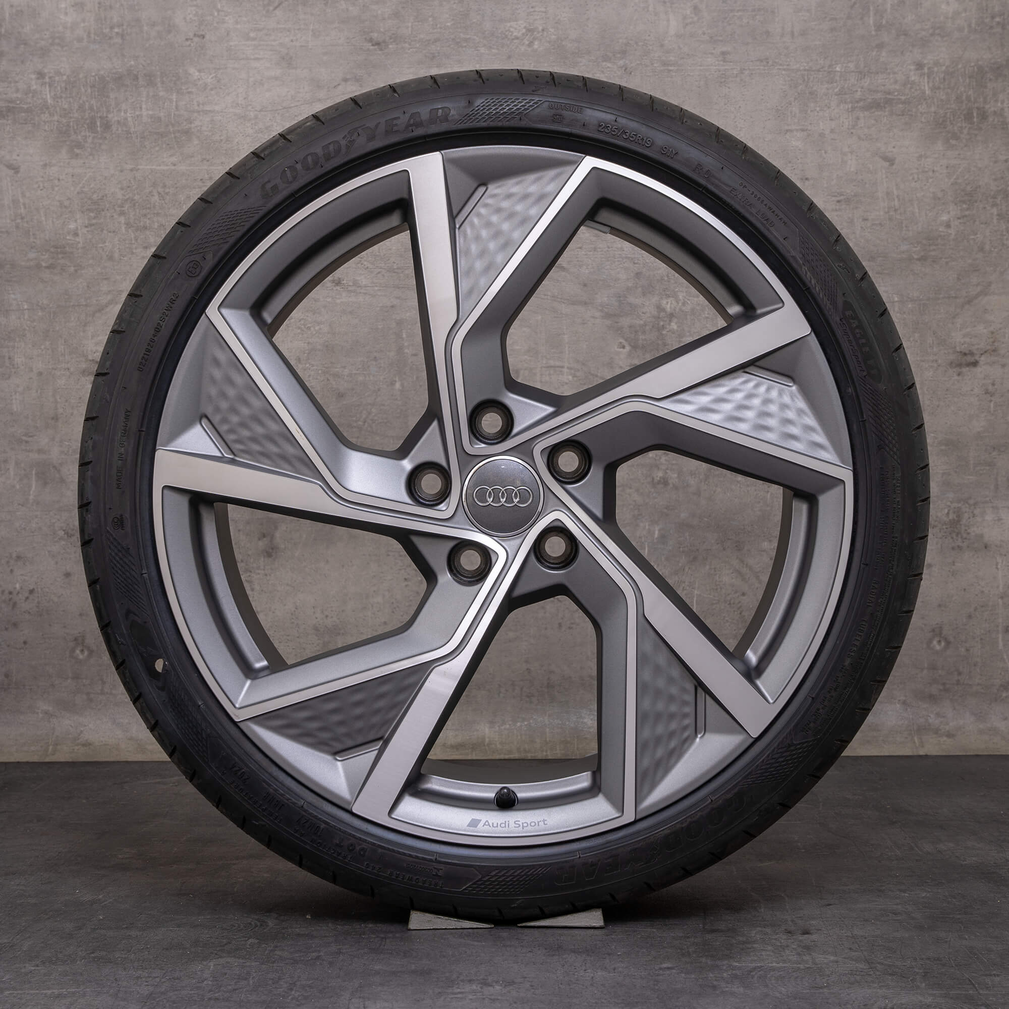 Genuine Audi A3 S3 jante 19 inch 8Y 8V summer wheels 8Y0601025Q titan matt glossy turned