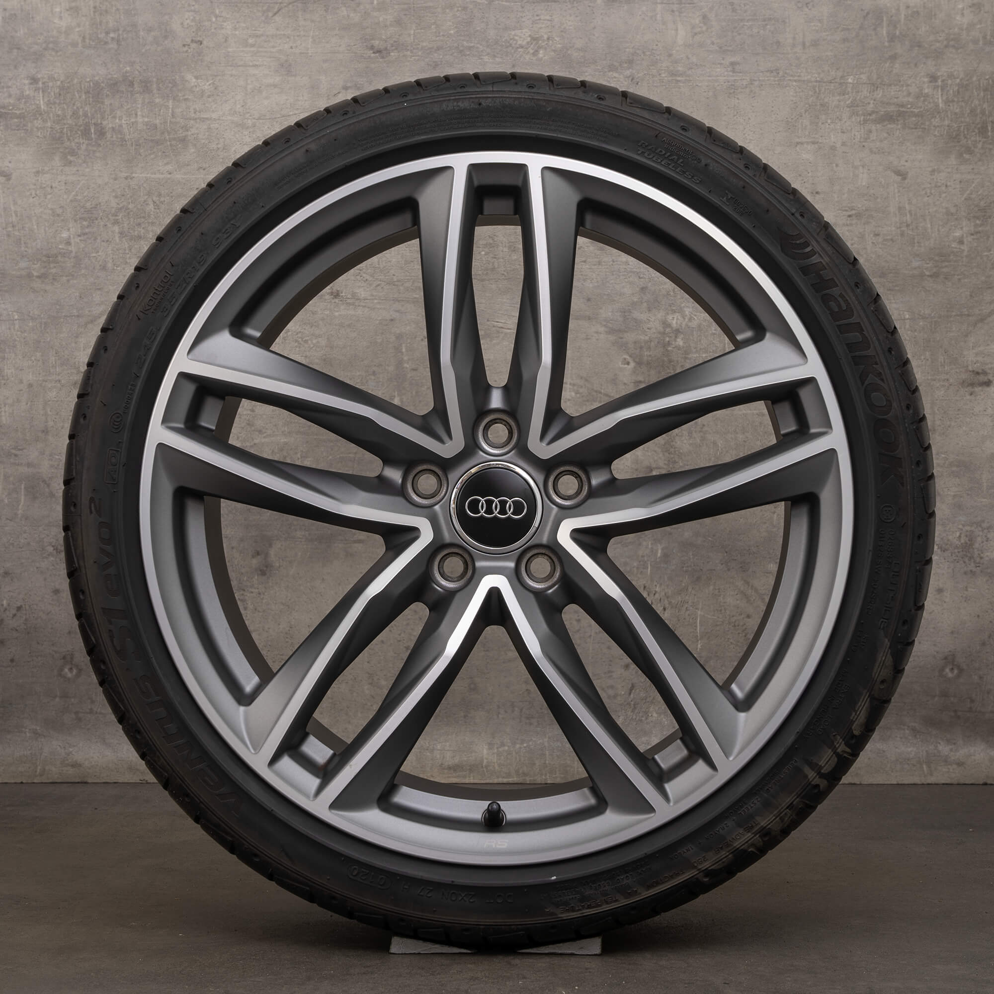 Original Audi TT TTS TTRS 8S 19 Zoll Winterreifen 8S0601025R Felgen schwarz matt