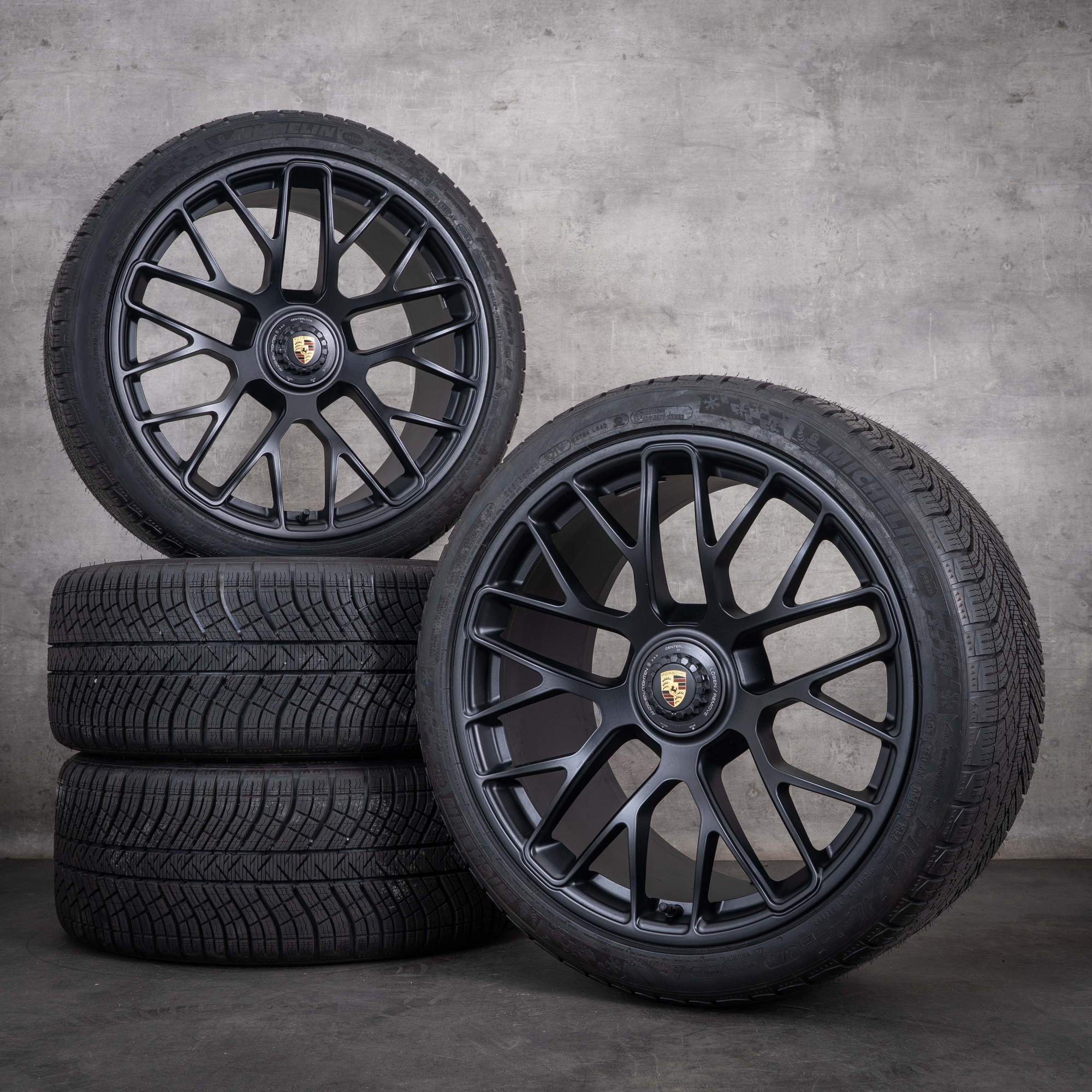 Original Porsche 991 Winterräder 20 Zoll Turbo S GTS Felgen 99136216134 99136216635 schwarz matt