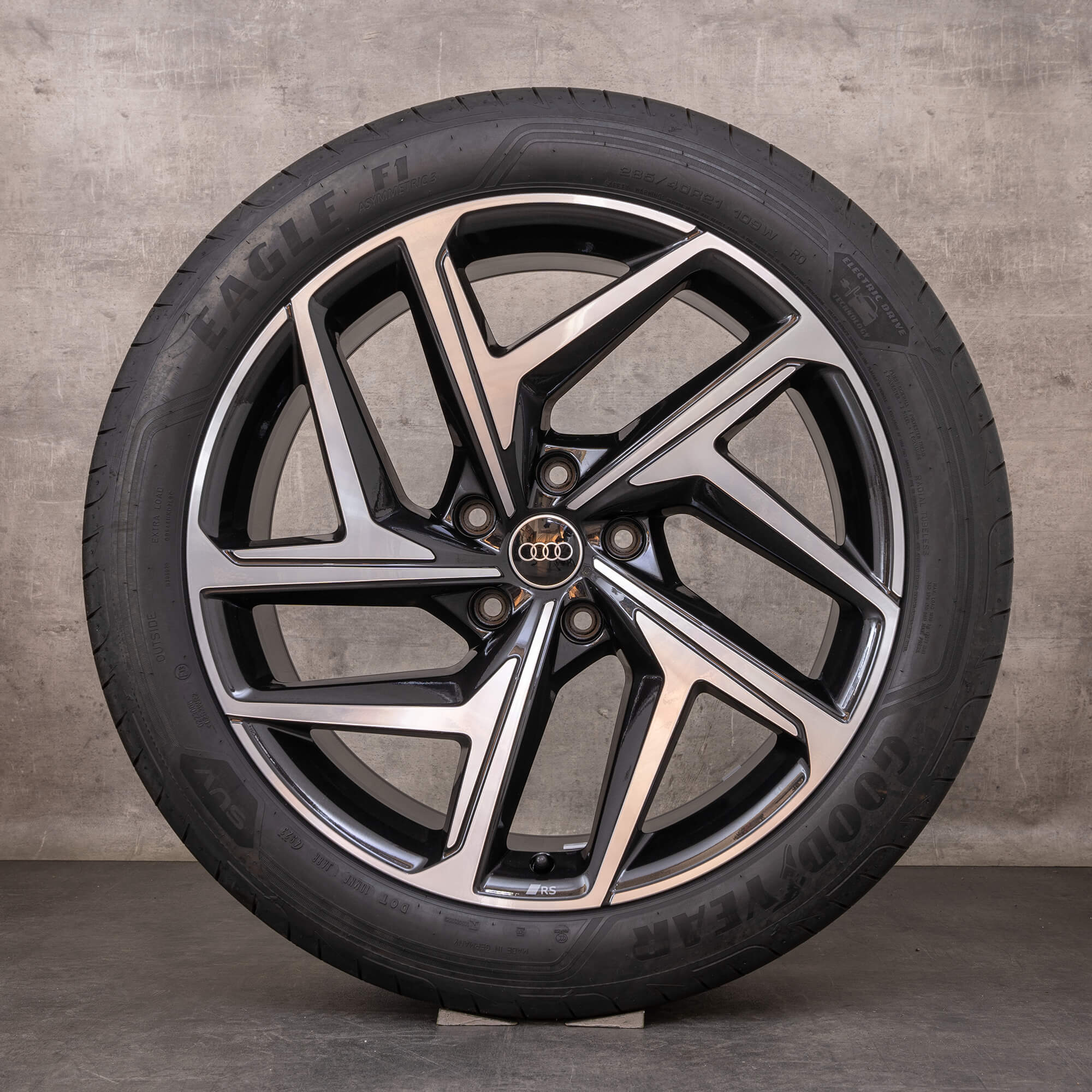 Original Audi Q6 SQ6 e tron Winterräder 21 Zoll GF Felgen 85H601025R 85H601025S granit glanzgedreht