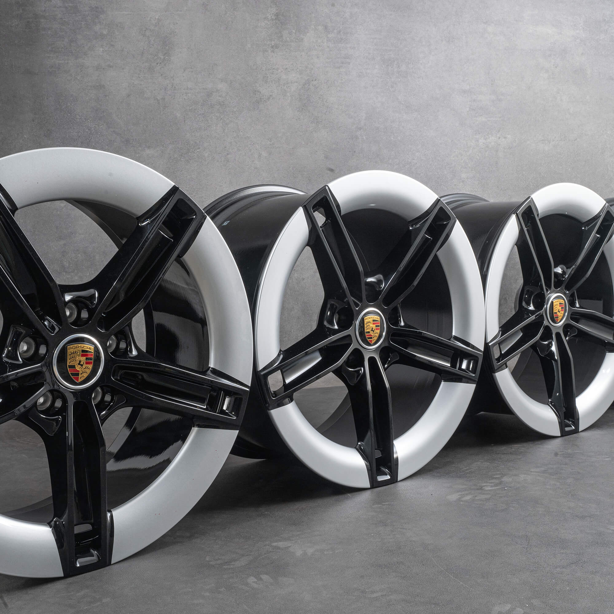 Original Porsche Taycan Felgen 21 Zoll 9J1 9J1601025BQ 9J1601025BR Mission E Brilliantsilber Metallic NEU