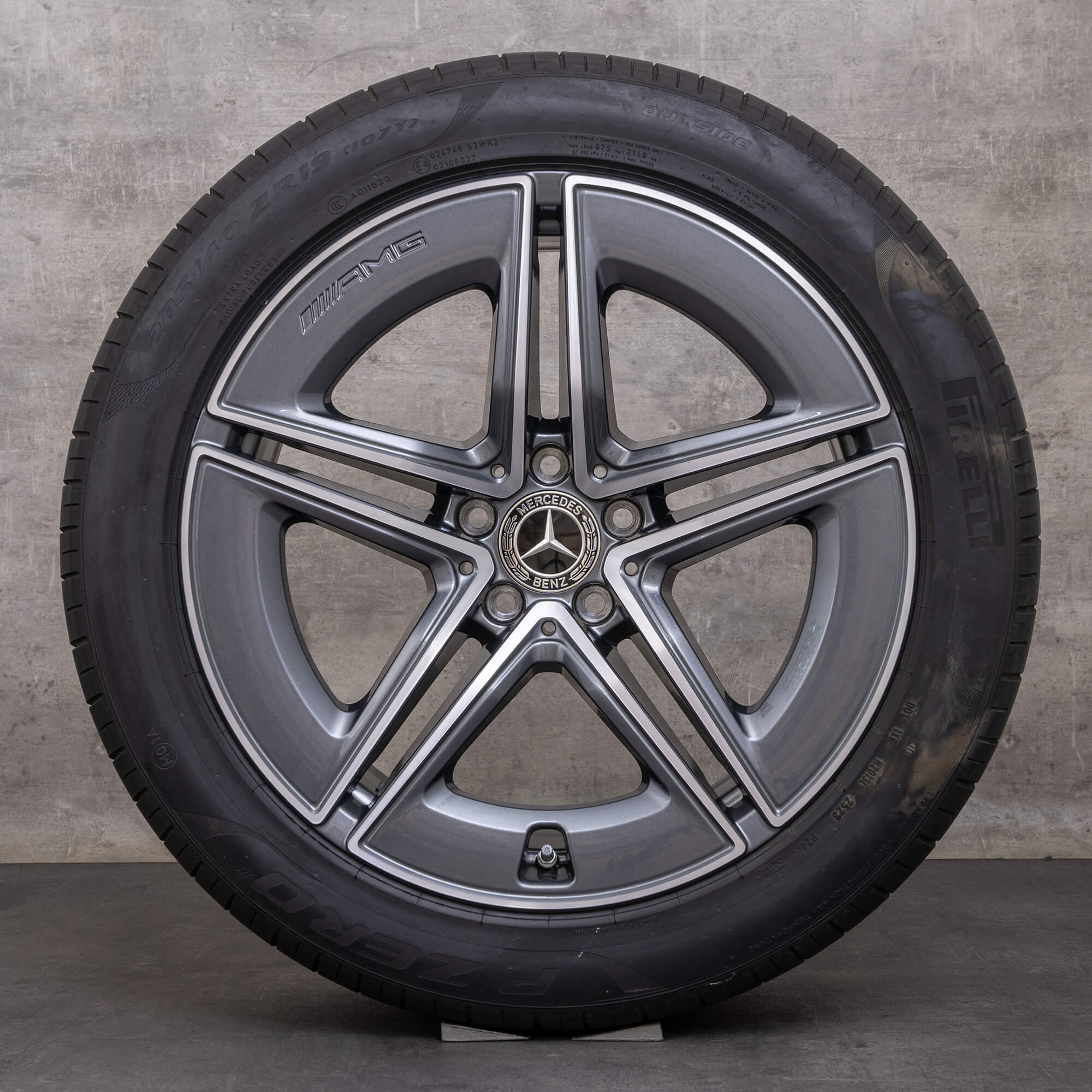 Original Mercedes Benz E-Klasse 53 AMG Felgen 19 Zoll W214 S214 Hybrid Sommerräder A2144010900 A2144011000 himalaya grey glanzgedreht