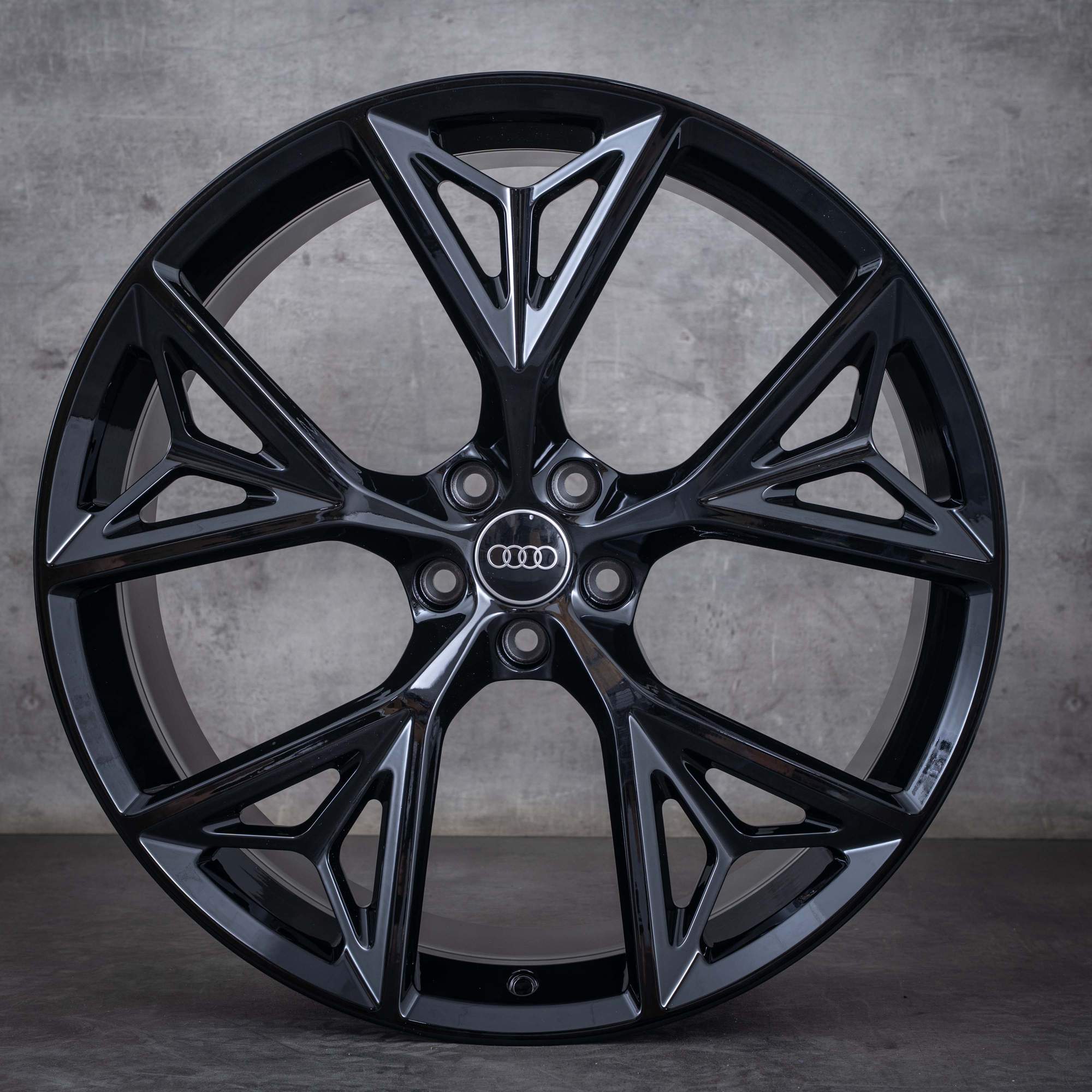 OEM Audi Q8 SQ8 winter wheels 22 inch 4M8 rims 4M8601025AB black glossy