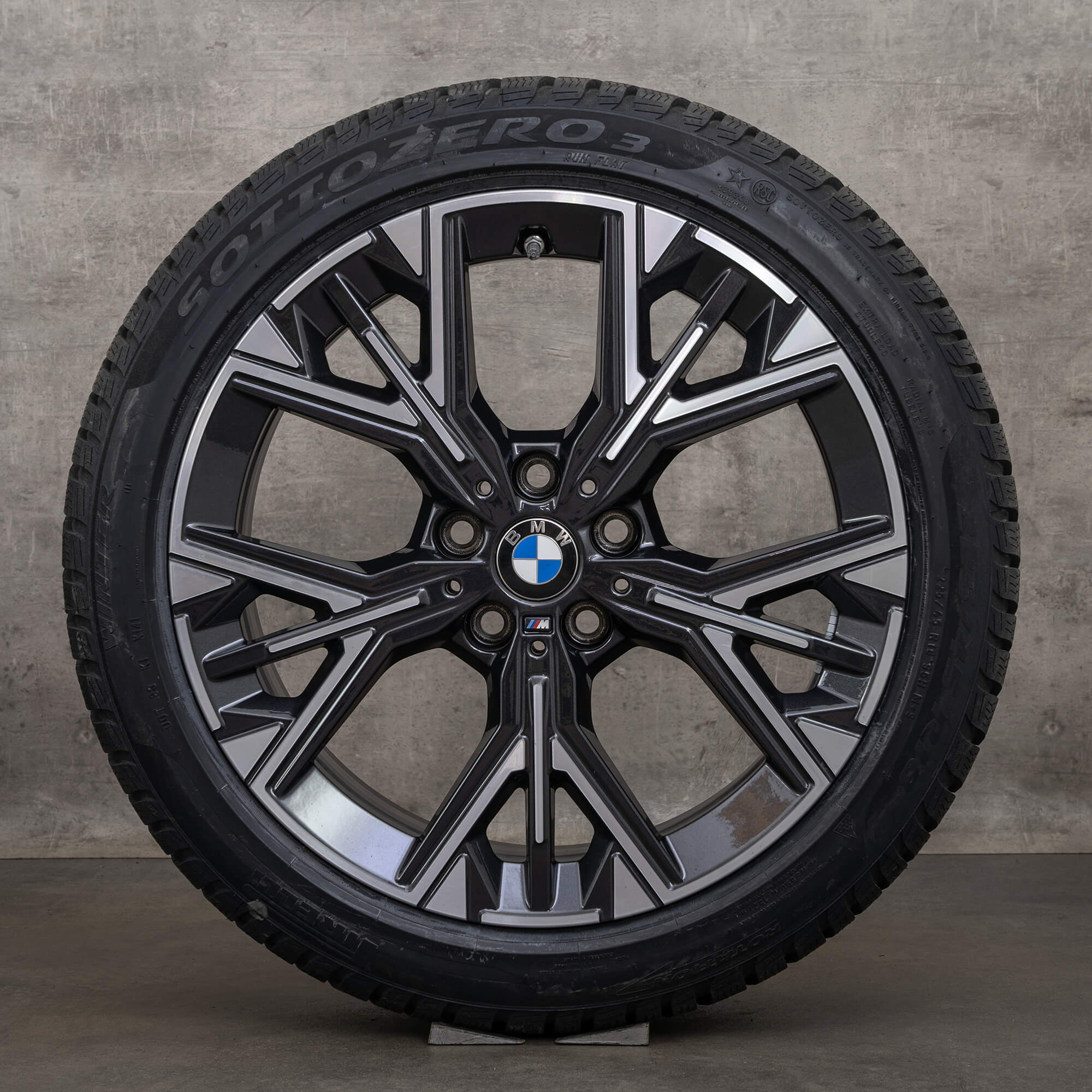 Originele BMW 1 Serie winterwielen 18 inch F70 velgen styling 975 M 5A35E68 orbit grijs front polish