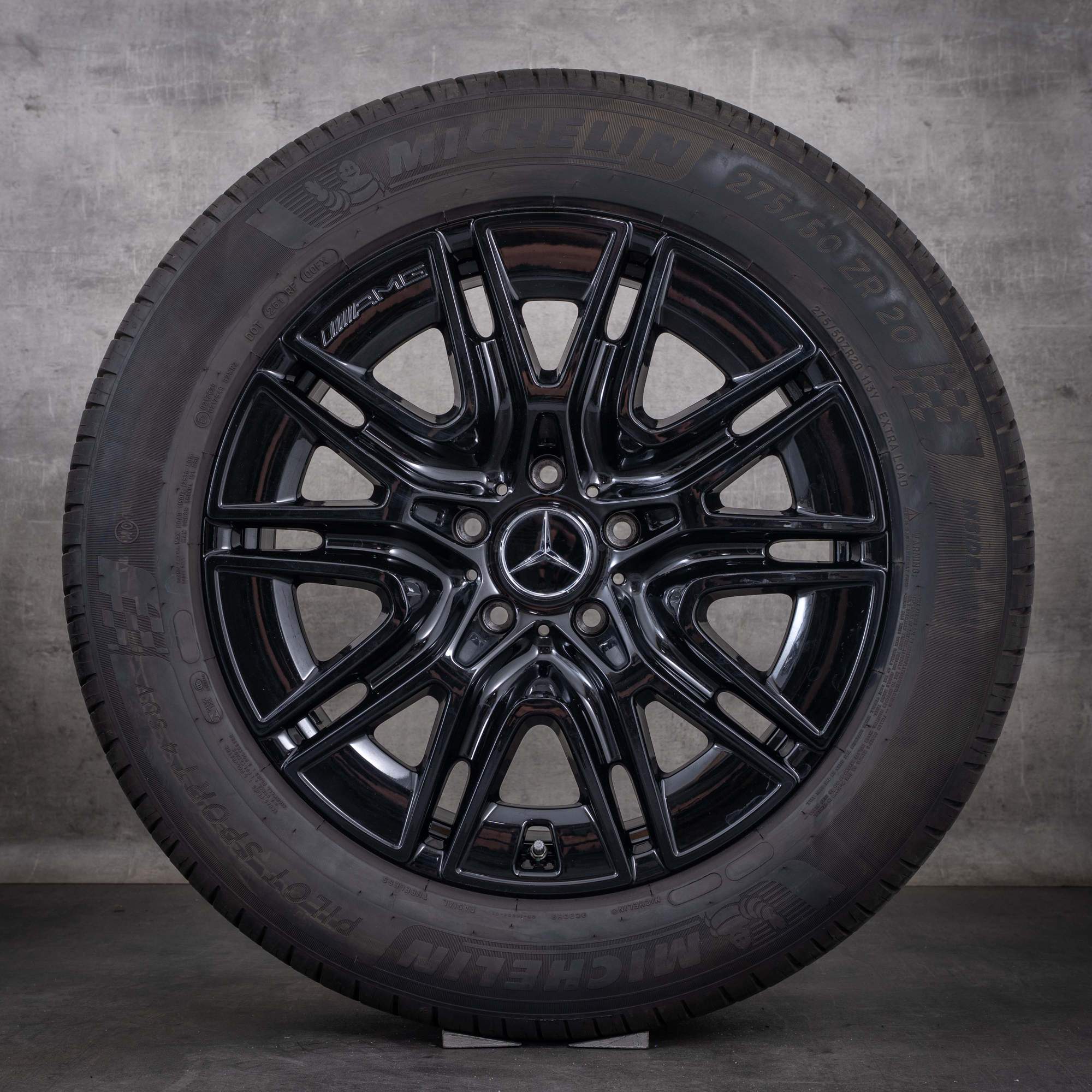 Jantes originais Mercedes-Benz Classe G de 20 polegadas W465 para pneus de verão A4654012300 pretas com acabamento diamantado