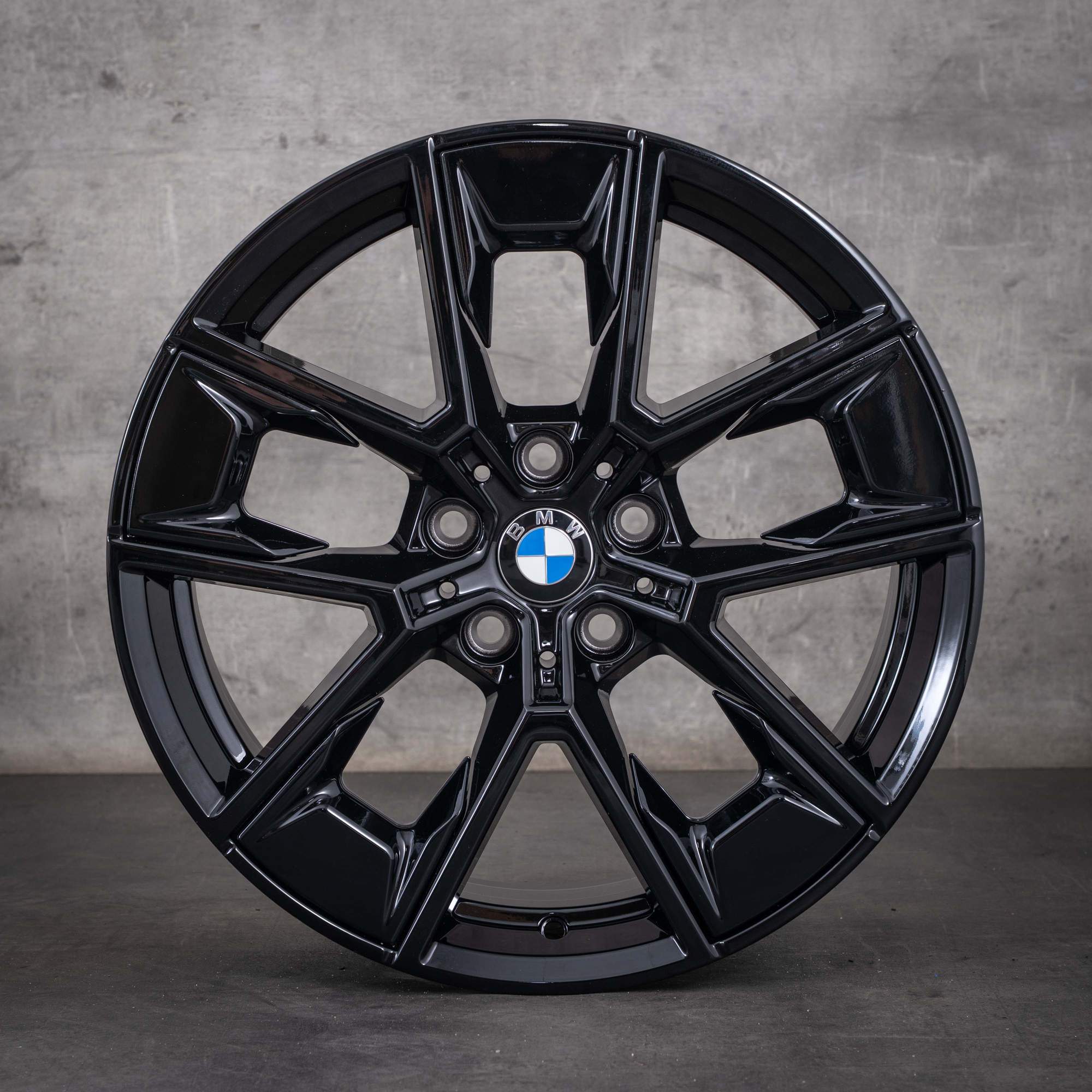 Originální disky BMW řady 4 i4 18 palců G26 Gran Coupe Styling 858 M 8747286 lesklá černá