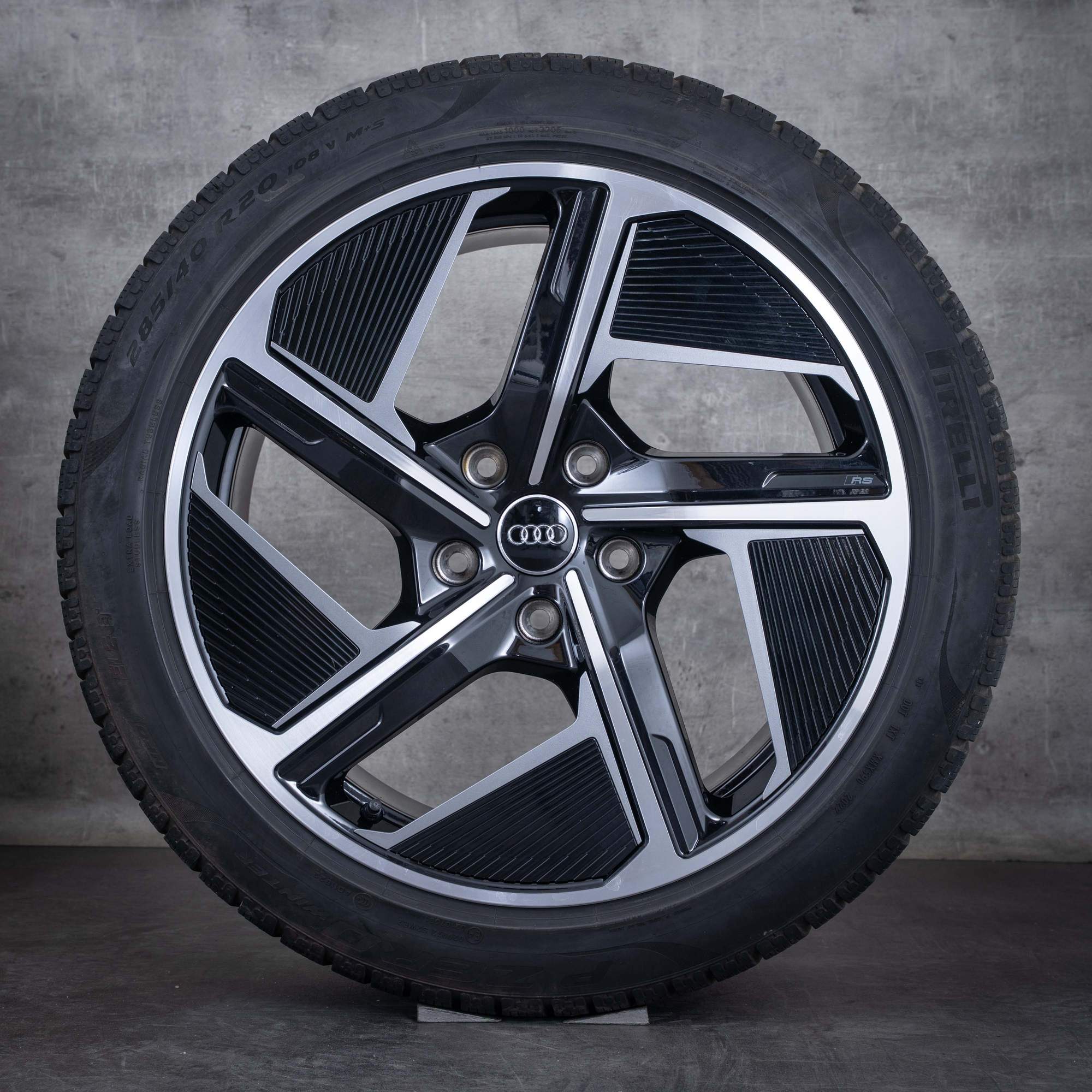 Oryginalne koła zimowe Audi e-tron GT & RS 20 cali FW felgi Aero 4J3601025F 4J3601025H czarne Polerowane