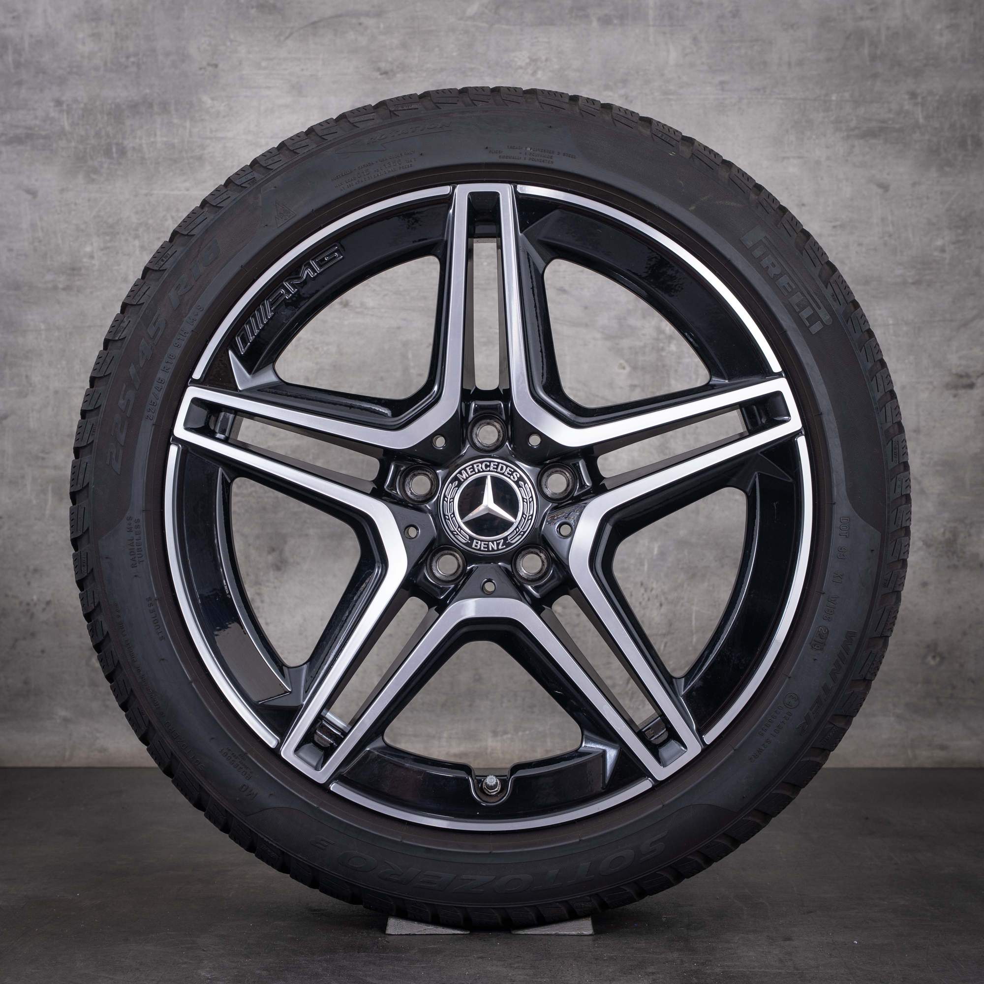 Original Mercedes-Benz A- och B-klass CLA AMG vinterhjul 18 tum W177 V177 W247 X118 C118 fälgar A1774011500 svarta frontpolerade