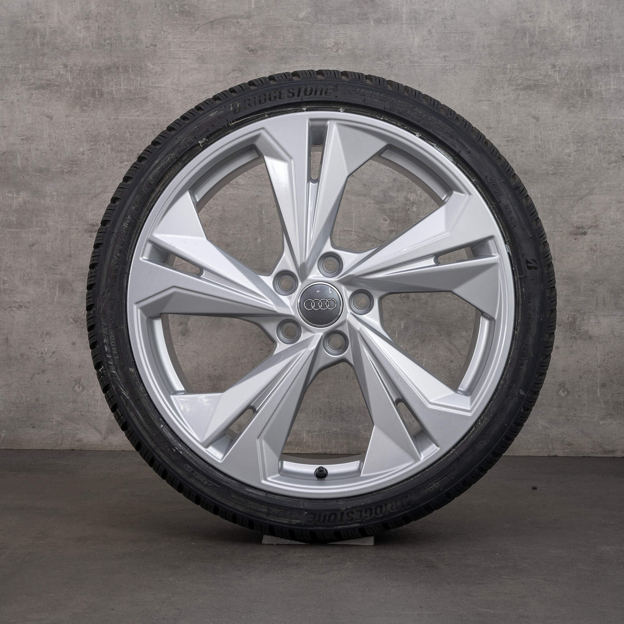 Audi A3 S3 8Y 8V 19 Zoll Winterreifen Winterräder Felgen 8Y0601025K NEU