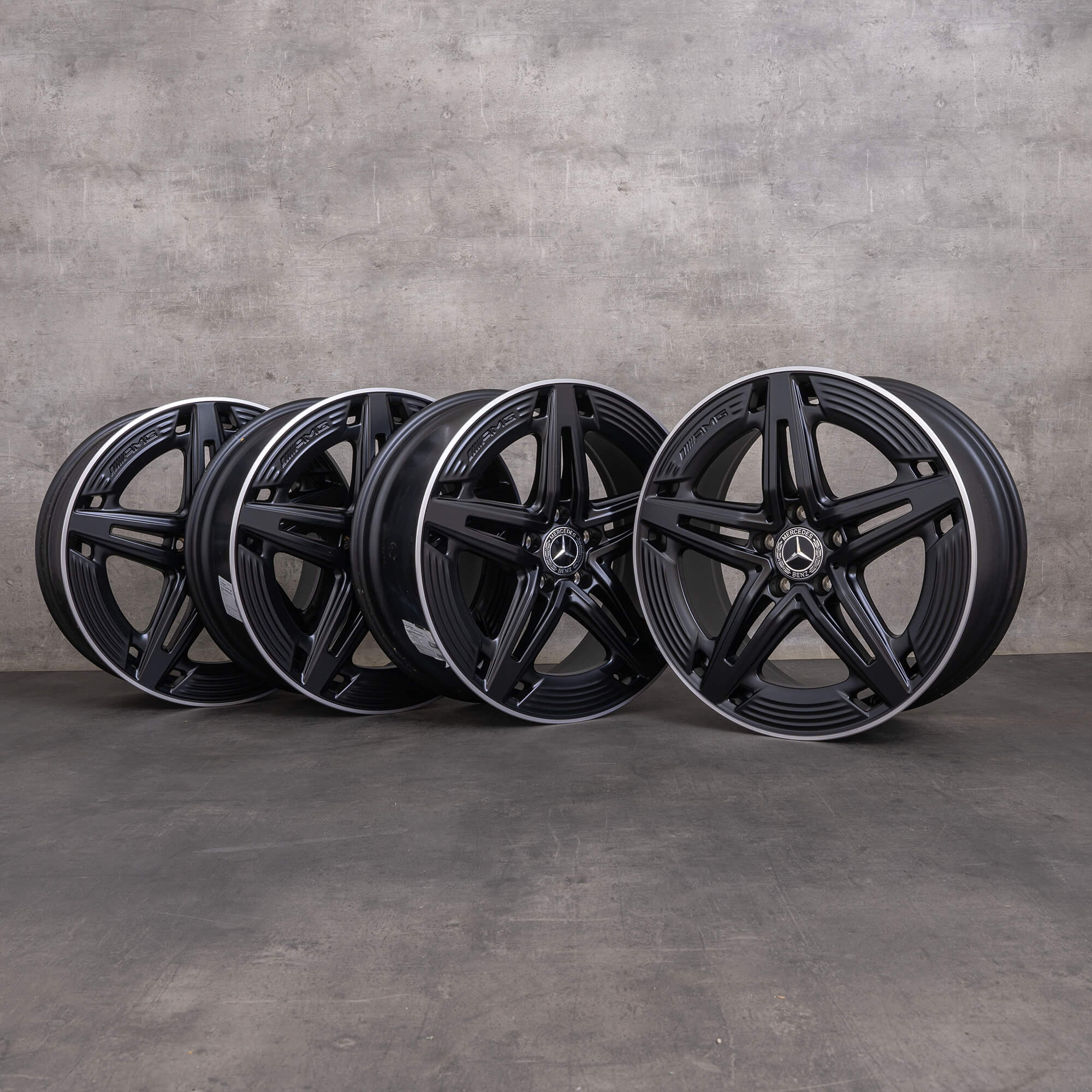 Originale Mercedes Benz CLA 35 AMG fælge 19 tommer Shooting Brake X118 A1184010600 sort mat blank drejet NYHED