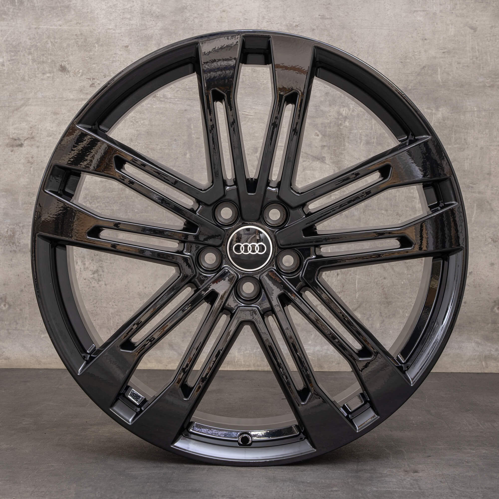 Originale Audi Q5 SQ5 aluminiumsfelger 21-tommers FY 80A601025AC svart blank