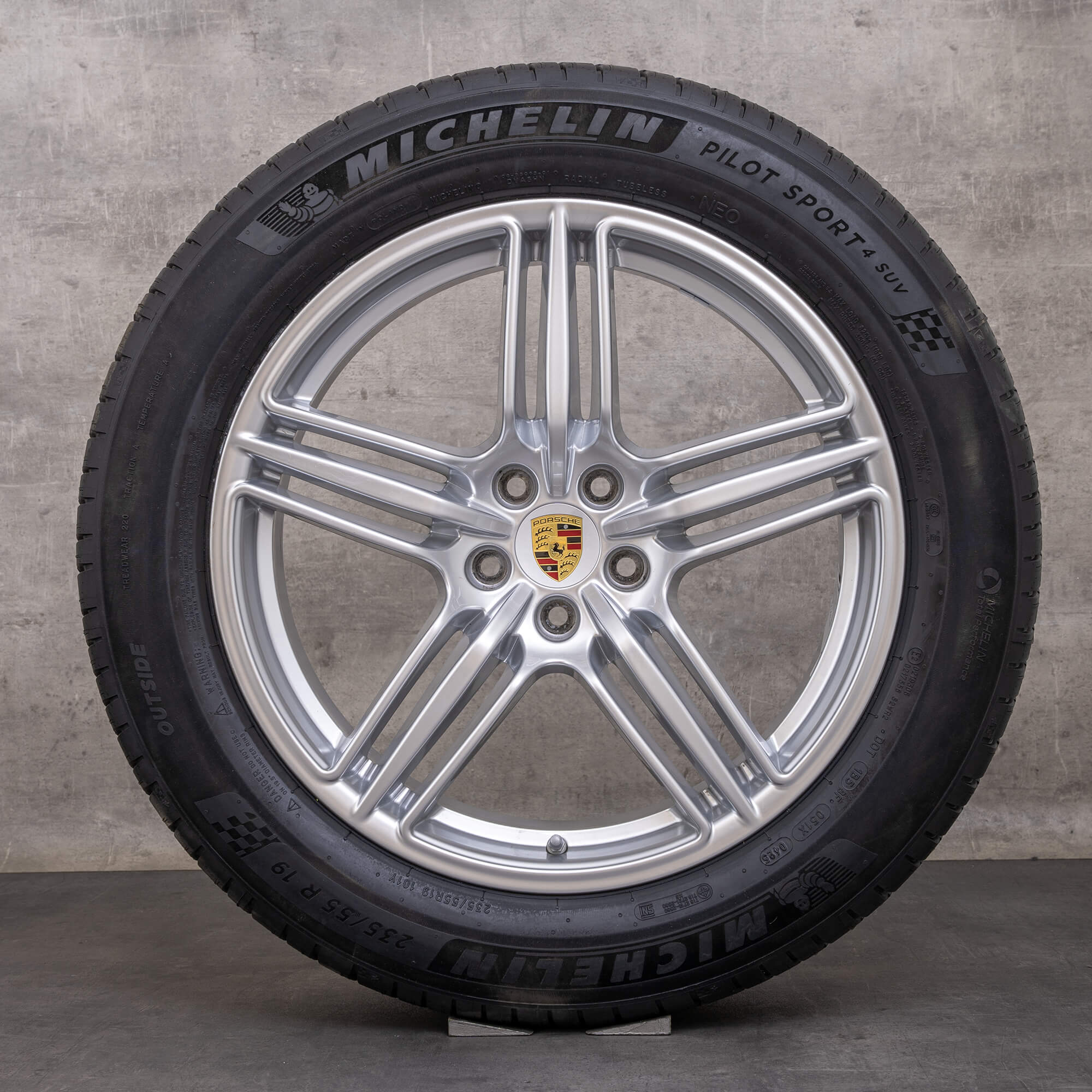 Original Porsche Macan Felgen 19 Zoll 95B Sommerräder 95B601025BD 95B601025BE silber