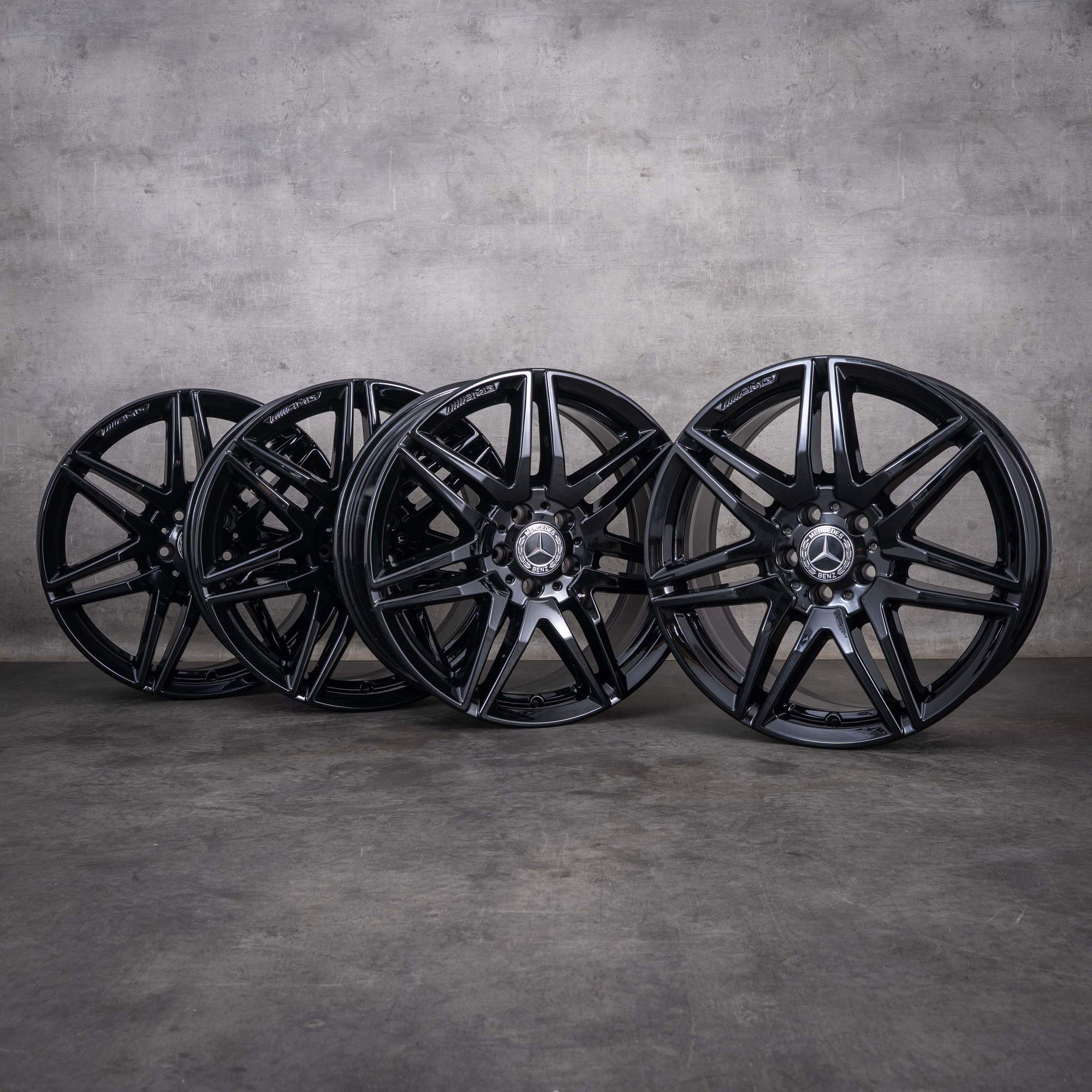 Jante originale Mercedes-Benz Clasa V AMG de 19 inci W447 A4474015100 negru lucios