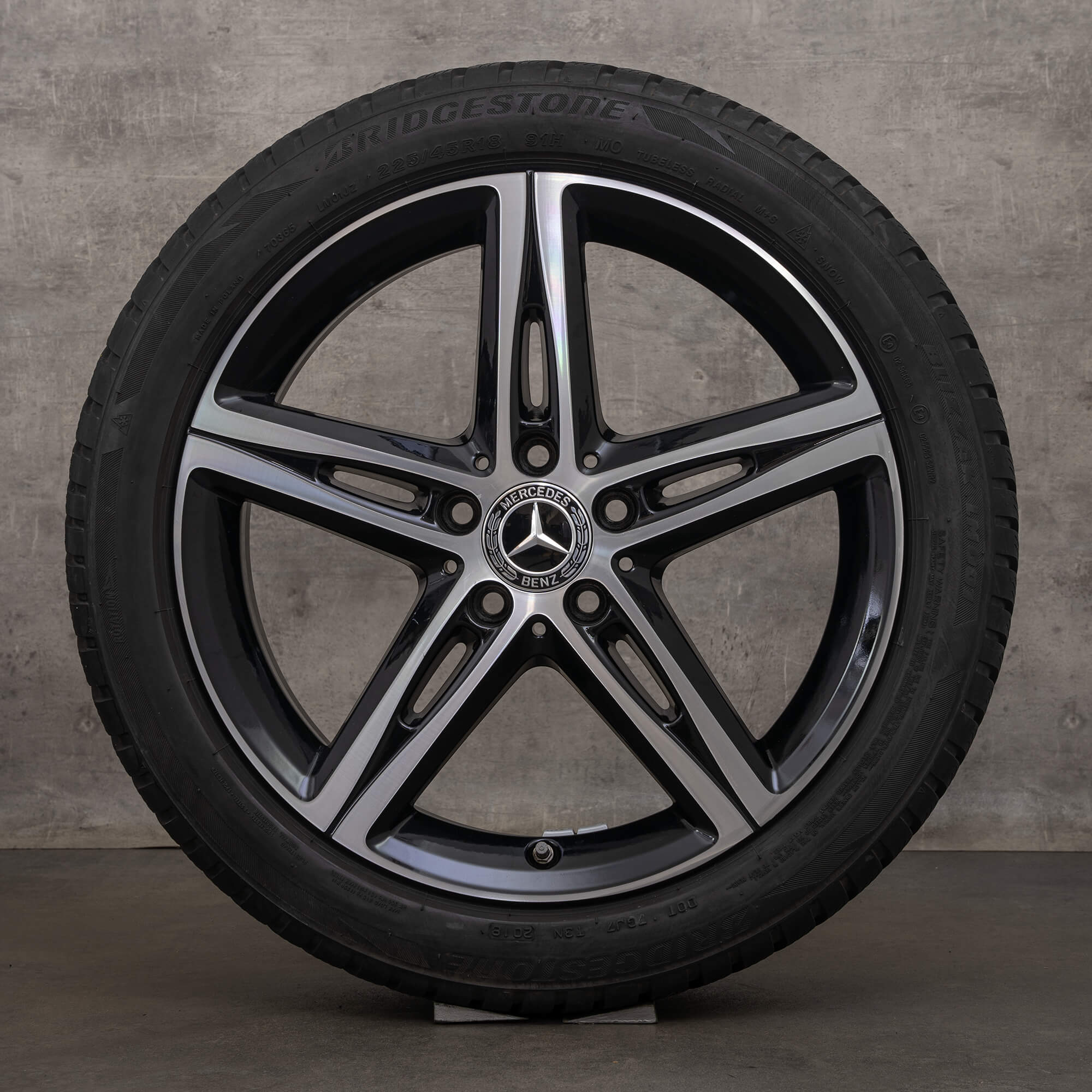 Original Mercedes Benz A B Klasse CLA AMG Winterräder 18 Zoll W177 W247 W118 Felgen A1774010700 schwarz glanzgedreht