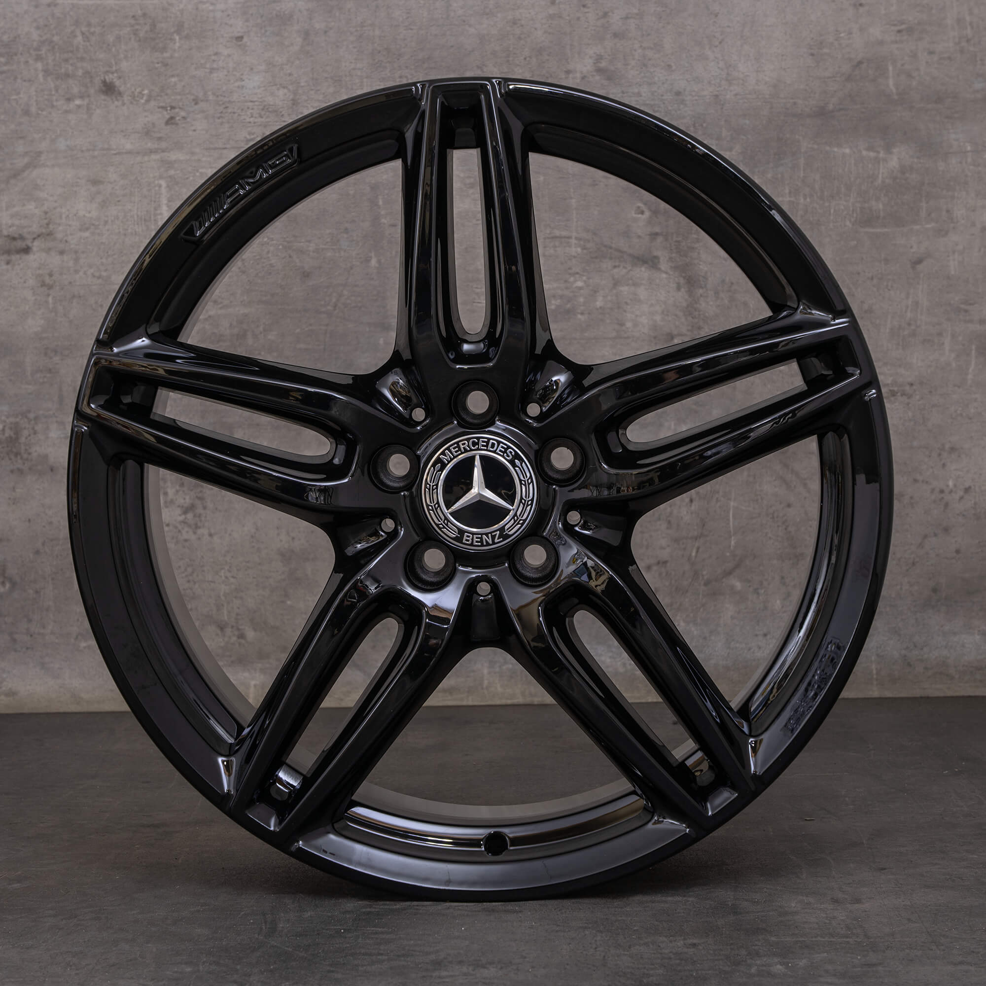 Alkuperäiset Mercedes Benz E-sarja AMG vanteet 19 tuuman W213 S213 C238 A238 A2134012000 musta kiiltävä