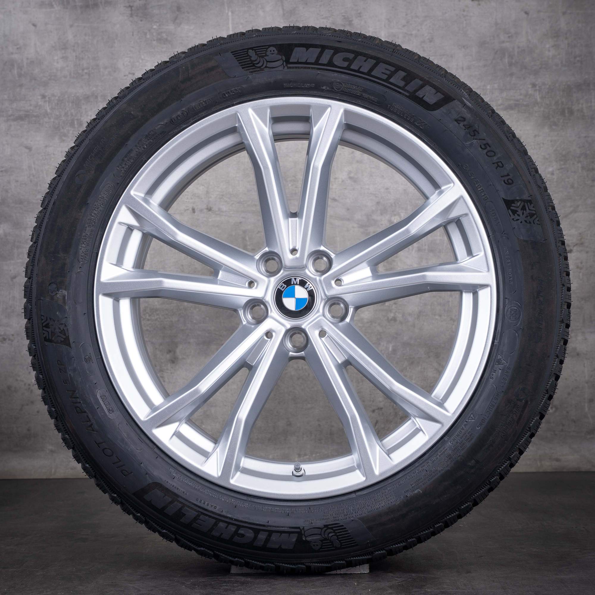 Alkuperäiset BMW 7-sarjan i7 X3 -talvirenkaat 19 tuumaa G70 G45-vanteet Styling 903 5A19DE0 hopea UUDET