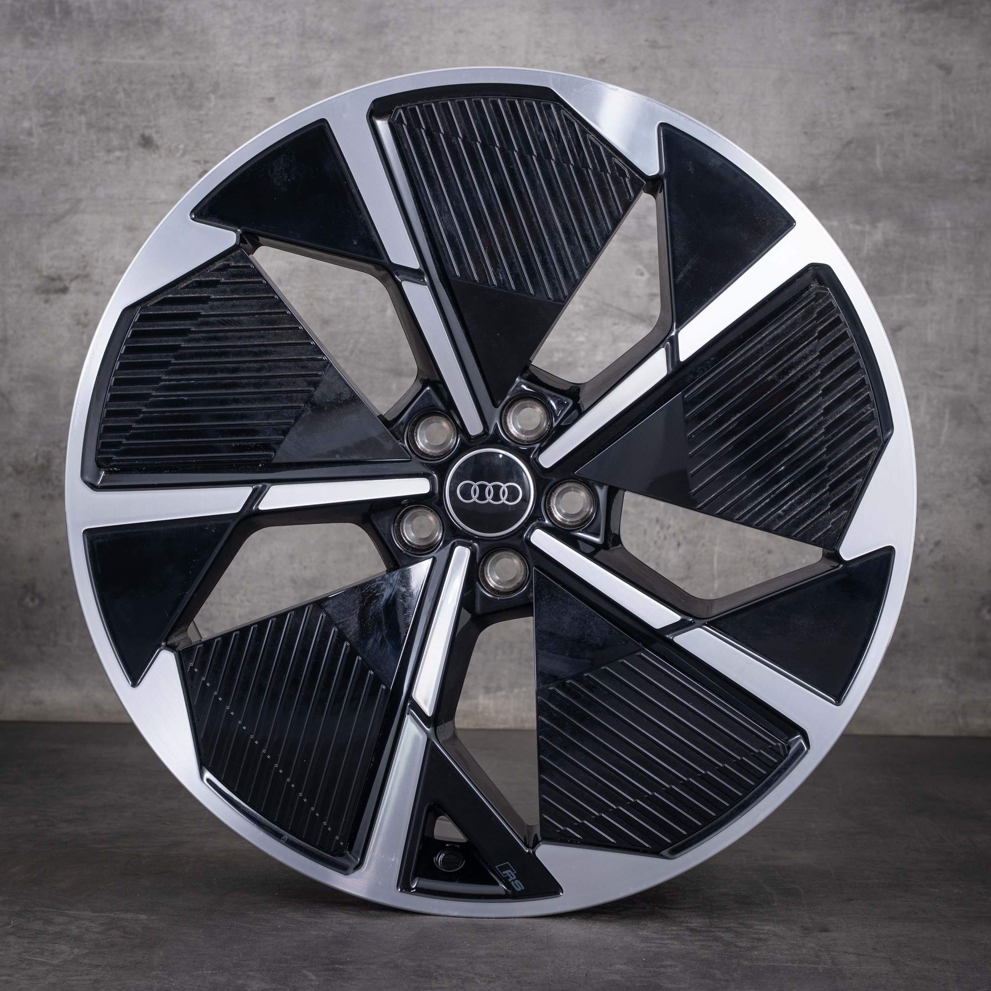 Llantas originales para Audi Q4 e-tron y Sportback de 21 pulgadas FZ Rotor Aero 89A601025A 89A601025S negras diamantadas a alto brillo NUEVAS