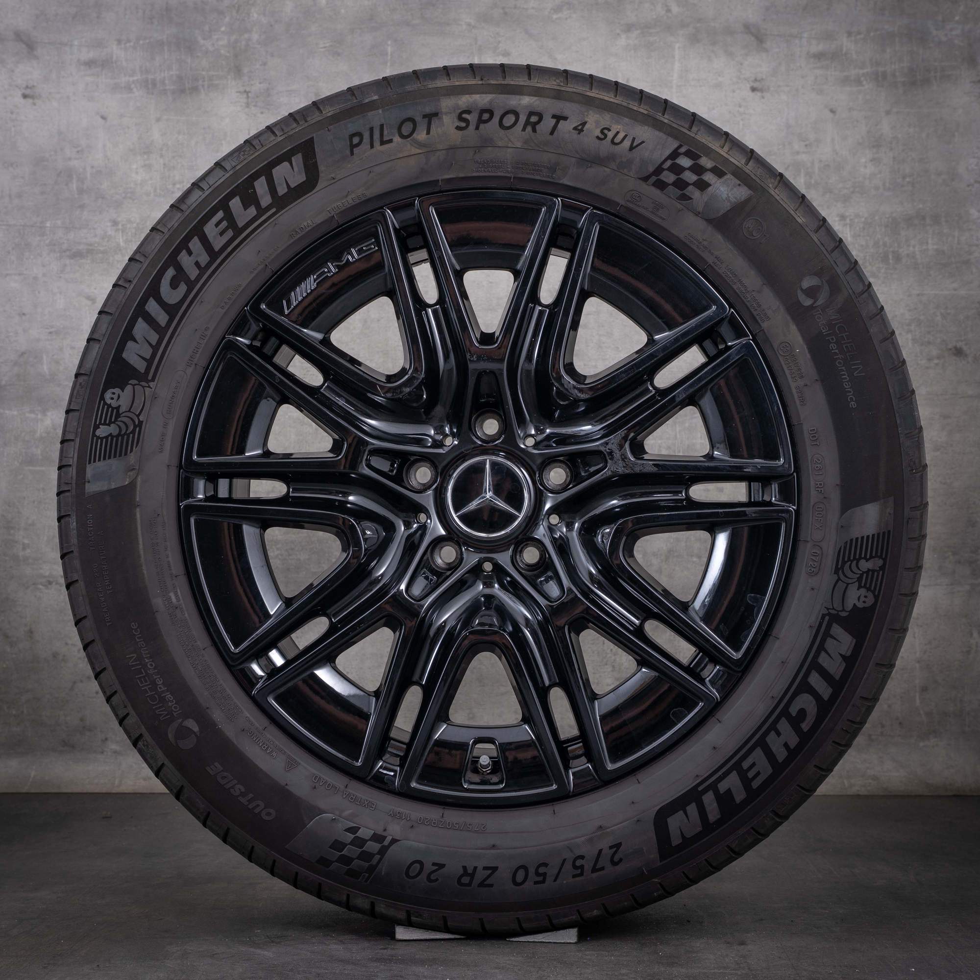Jantes originais Mercedes-Benz Classe G de 20 polegadas W465 para pneus de verão A4654012300 pretas com acabamento diamantado