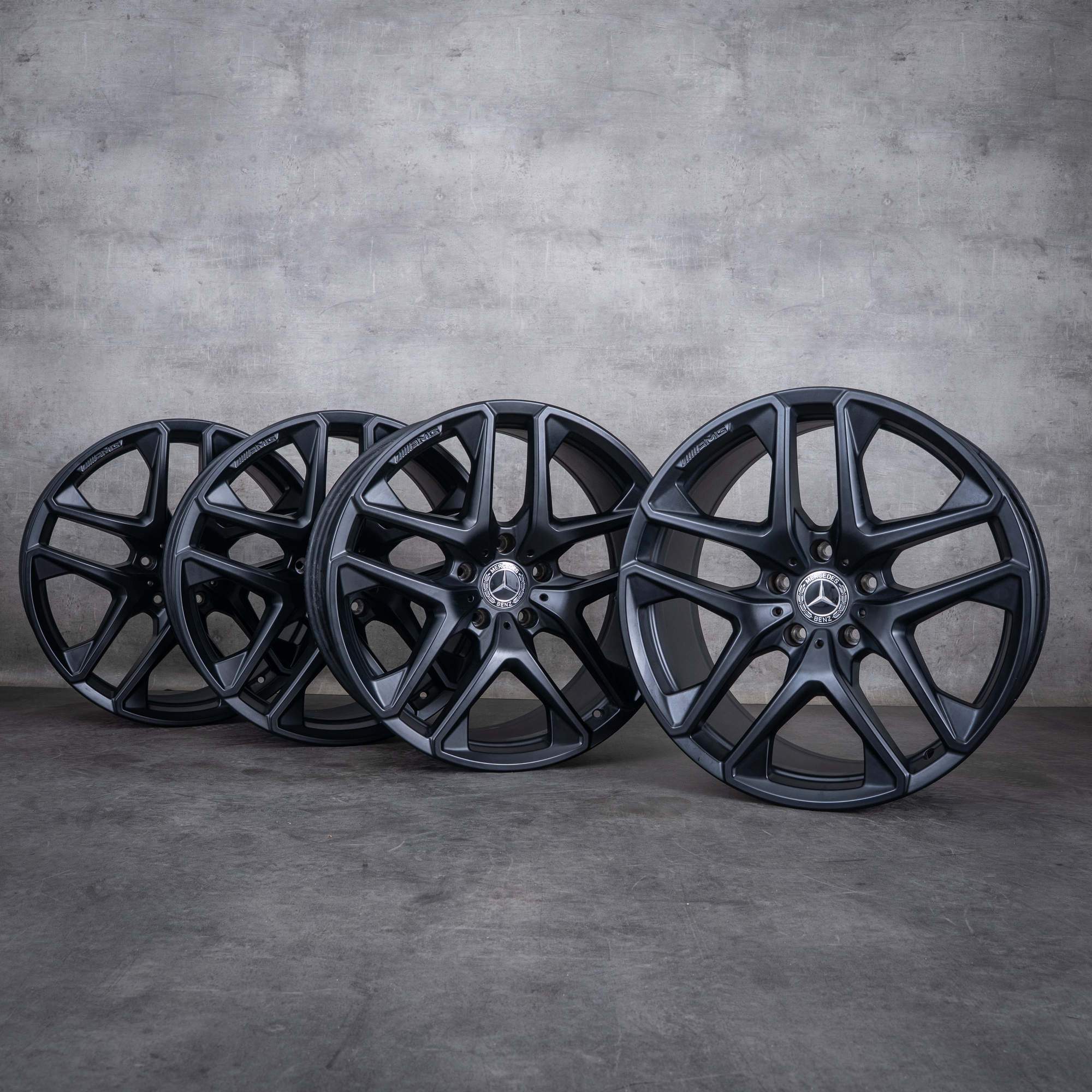 OEM Mercedes Benz G-Class G63 AMG Rims 21 inch W463A W465 A4634011900 black matt