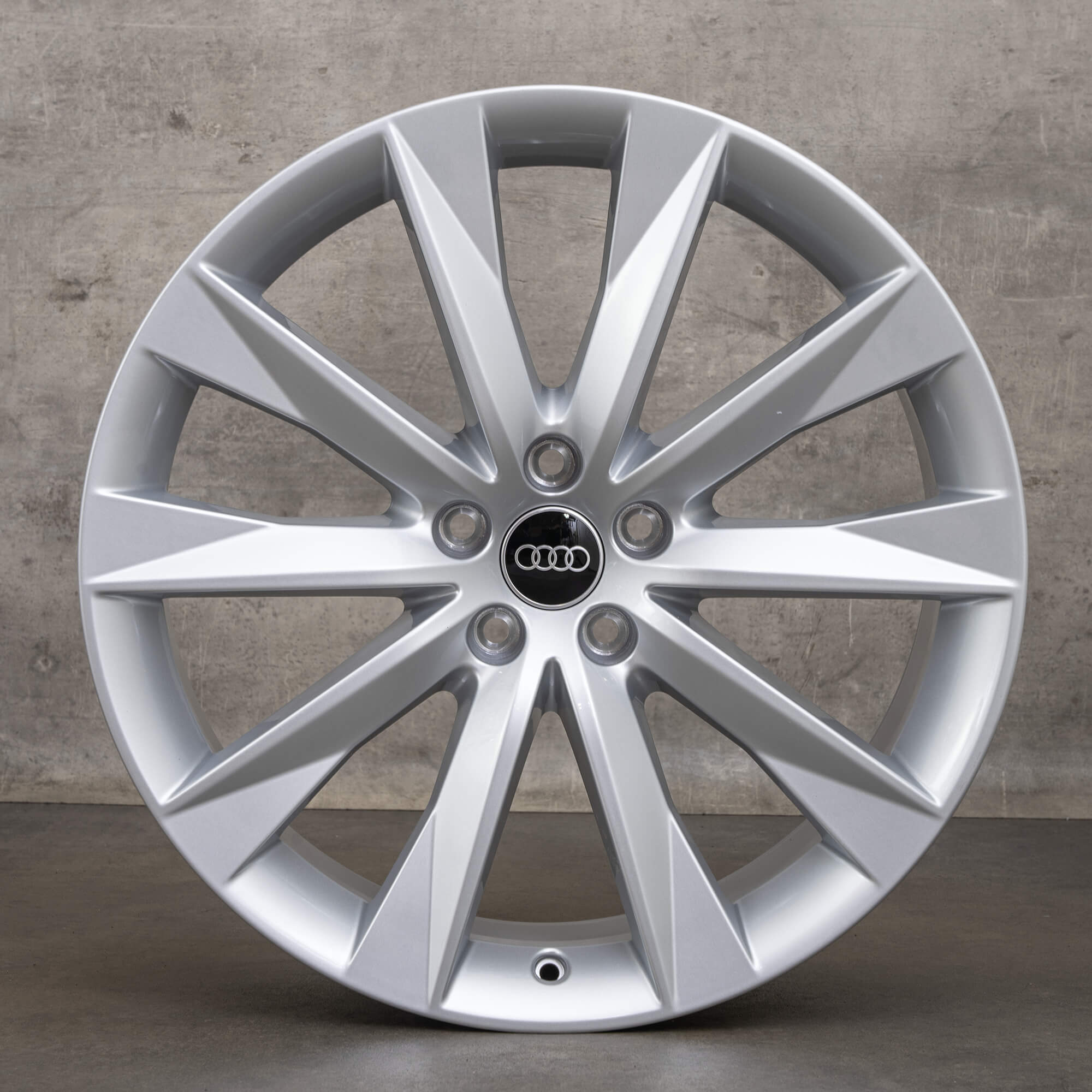 Cerchi originali Audi A6 Allroad da 20 pollici 4K C8 Astrum 4K9071490A argento NOVITÀ