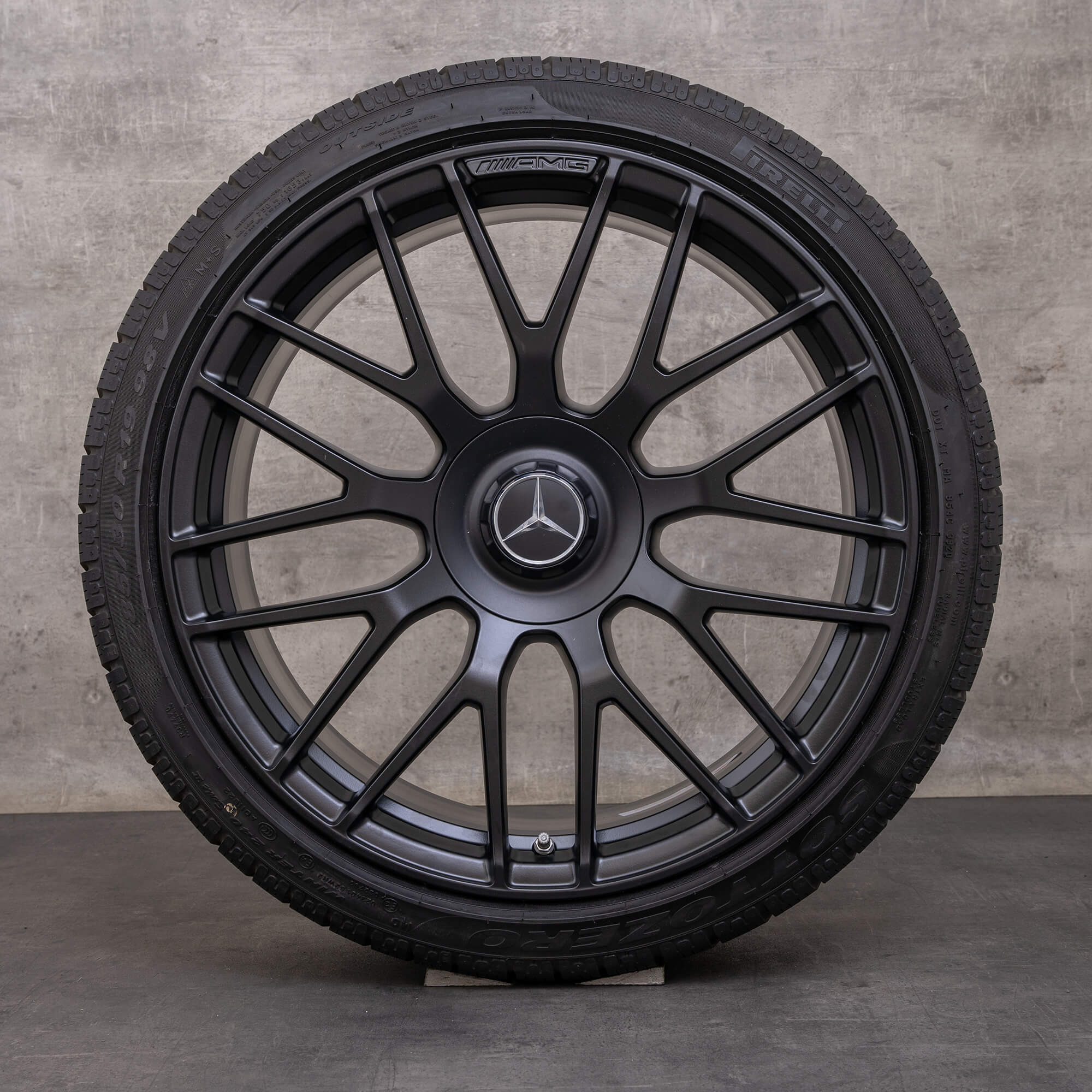Original AMG Mercedes Benz C63 & S Winterräder 19 Zoll C205 A205 Felgen A2054015900 A2054016000 schwarz matt
