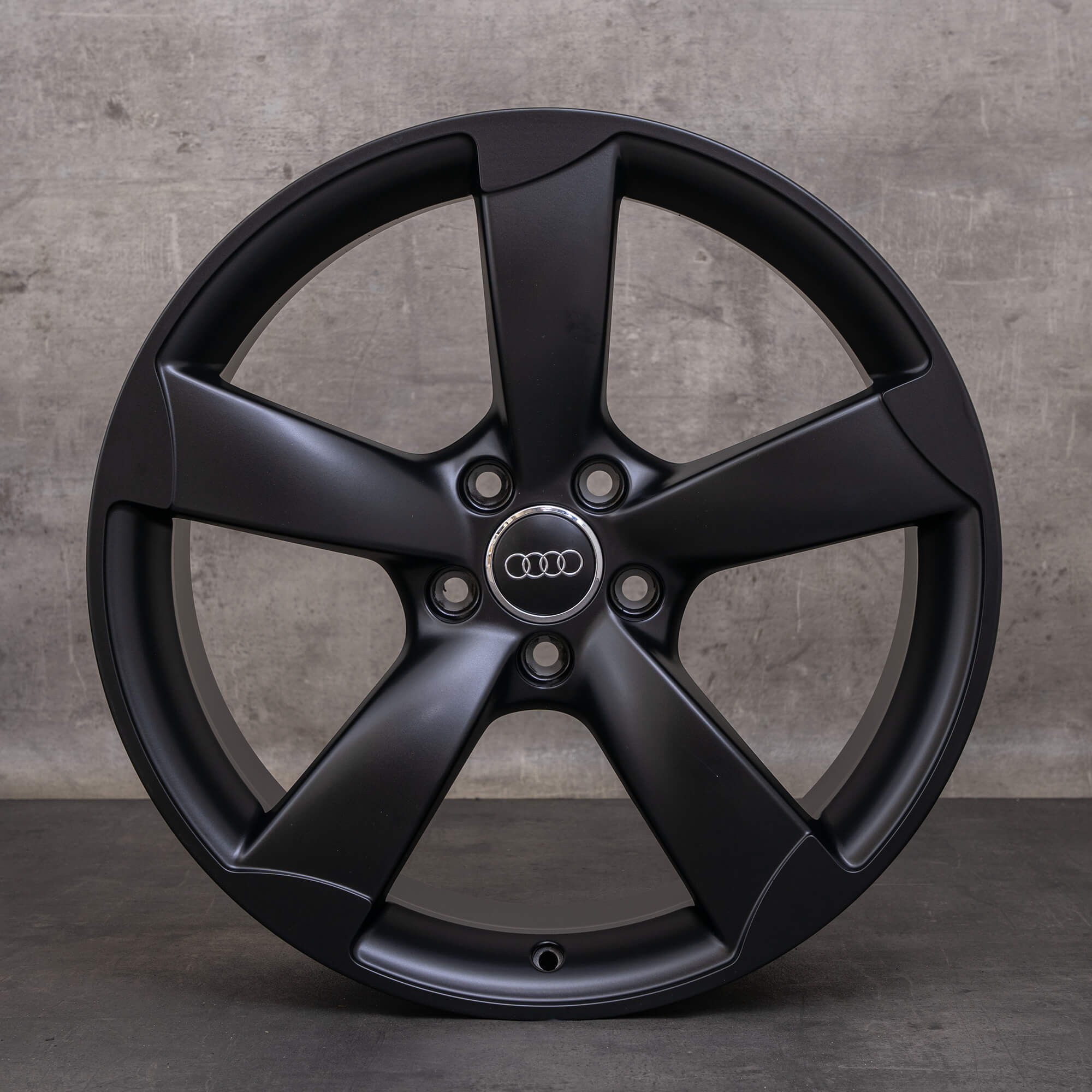 Originální ráfky na auto Audi A4 S4 19" B8 8K Rotor 8K0601025CN černý matný