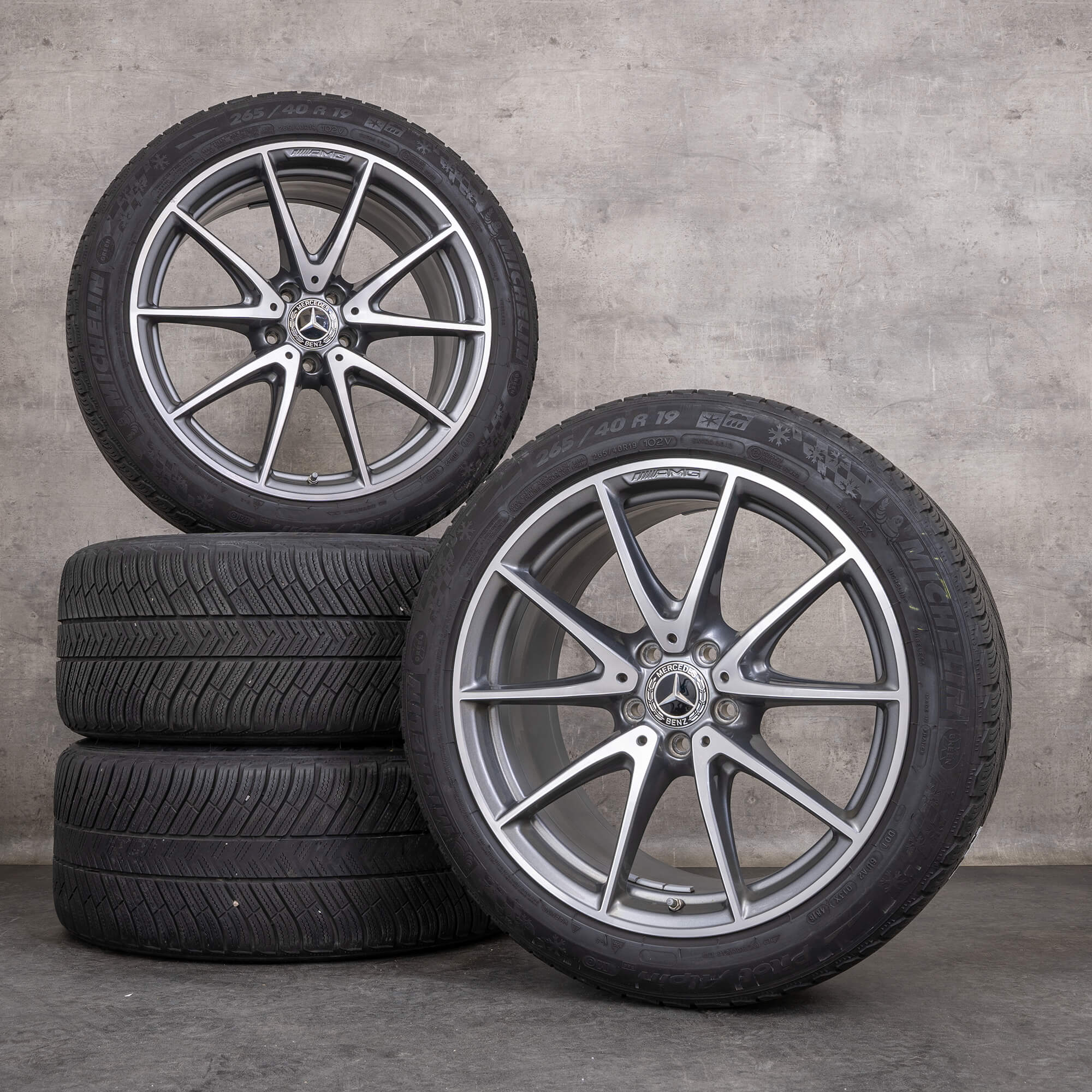 Originale Mercedes Benz E-Klasse E63 & S AMG vinterhjul 19 tommer W213 S213 felger A2134012600 A2134014600 himalaya grå blank dreid
