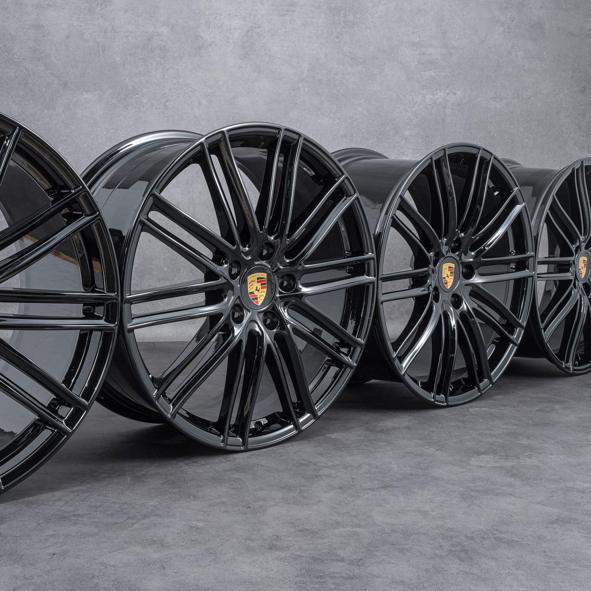 Originele Porsche 20 inch 991 II Facelift Turbo IV velgen zwart hoogglans