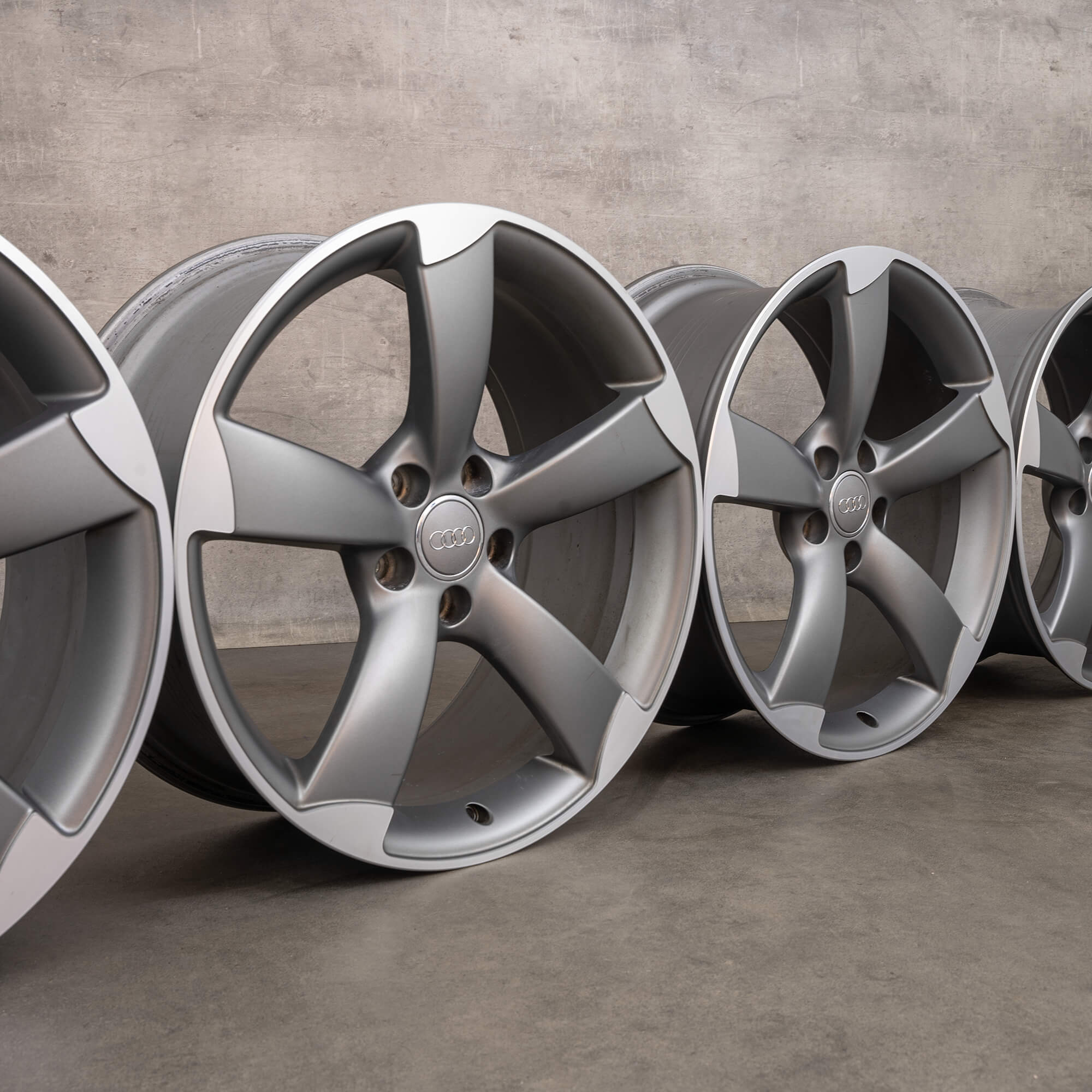 Audi A4 S4 B8 8K 19 inch rims rotor 8K0601025CN titanium matt