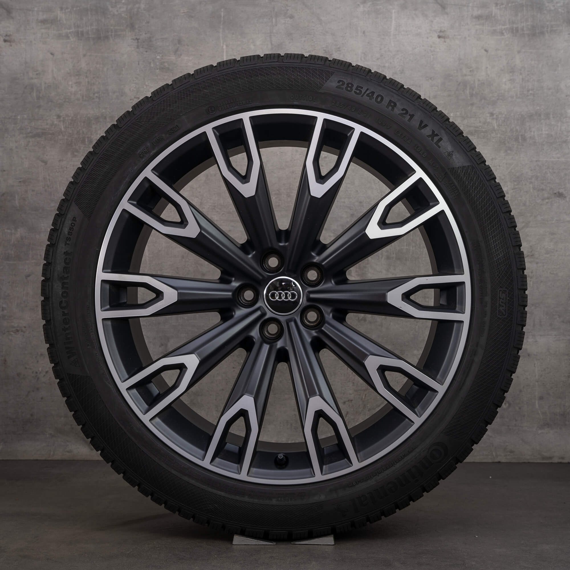 Oryginał Audi Q7 SQ7 koła zimowe 21 cali 4M felgi Talea Design 4M0071491 czarne satynowe Polerowane