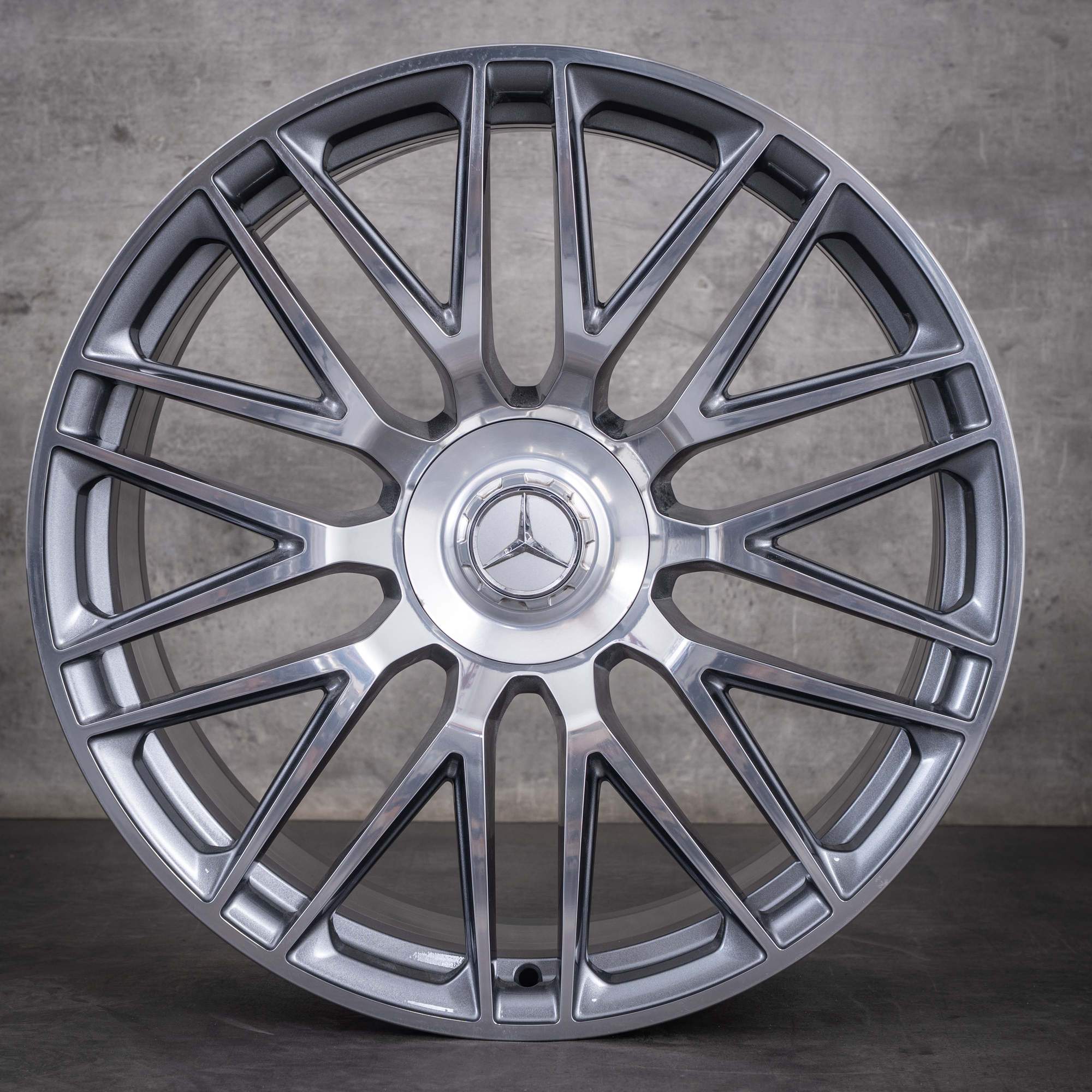 Jante originale Mercedes-Benz AMG GT de 21 de inci C192 A1924012000 culoare „Himalaya Grey” jante diamantate NOI