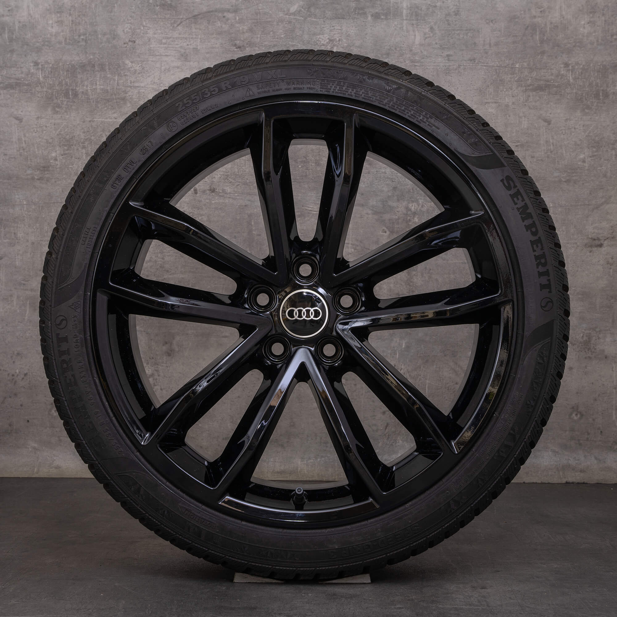 Originali Audi A5 S5 con gomme invernali 19 pollici F5 8W B9 cerchi auto 8W0601025DG nero lucido NUOVO