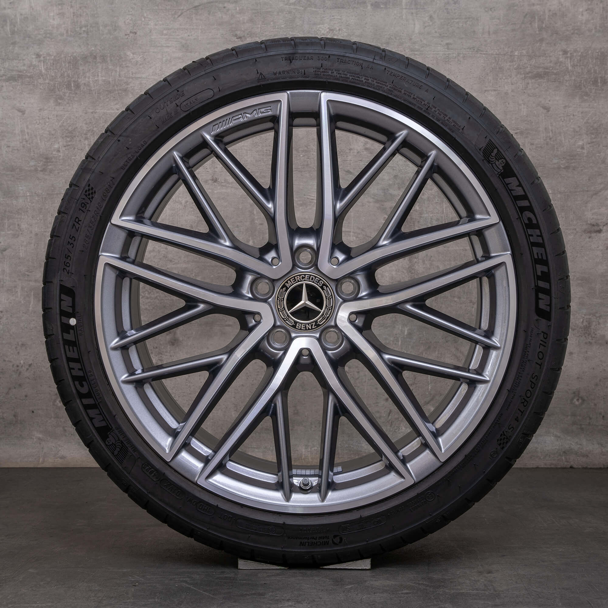 Alkuperäiset Mercedes Benz C-sarjan C43 AMG talvirenkaat 19 tuuman W206 S206 vanteet A2064012300 A2064012400 himalajanharmaa Kiillotettu