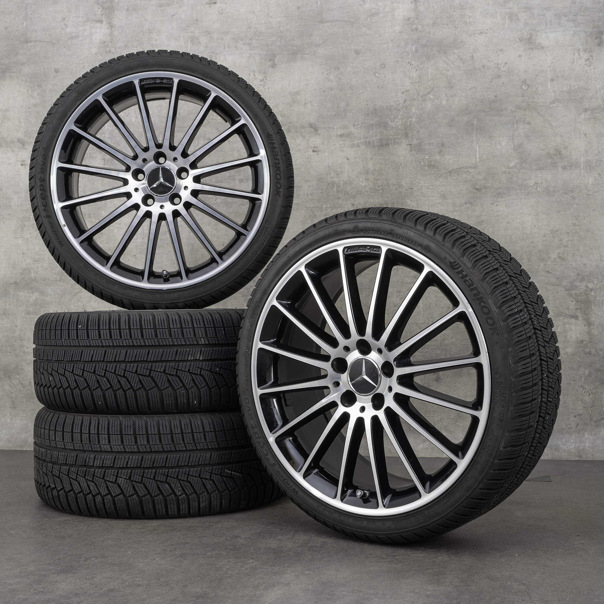 Original Mercedes Benz A-Klasse A 45 CLA 45 AMG Winterräder 19 Zoll W176 C117 X117 Felgen A1764010502 schwarz Front glanzgedreht NEU
