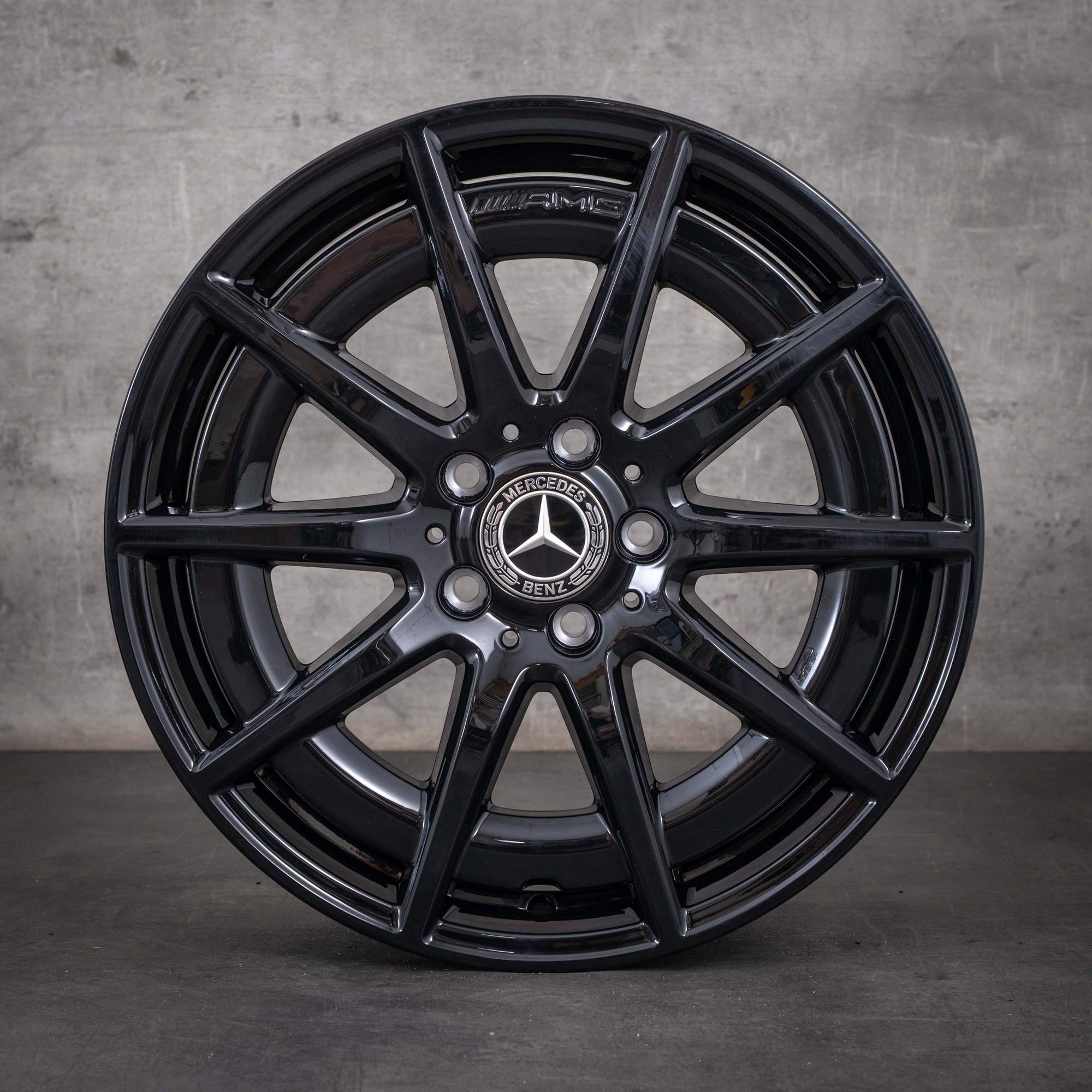 Originale Mercedes-Benz C-Klasse C43 AMG-felger 18 tommer W206 S206 A2064012100 svart glans