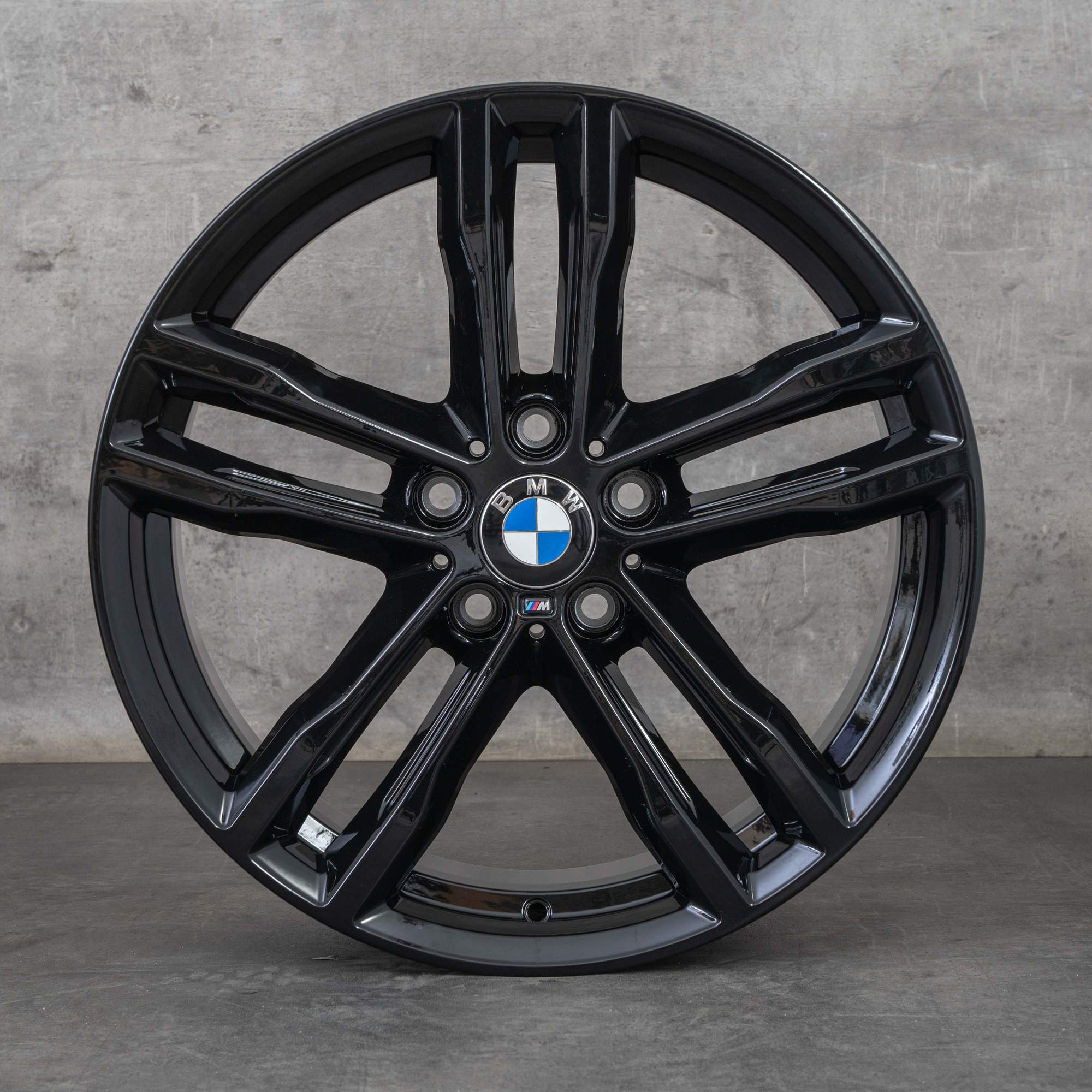 OEM BMW 3 series 4 rims 19 inch F30 F31 F32 F33 F36 Gran Coupé Styling 704 M 7856710 7856711 black gloss