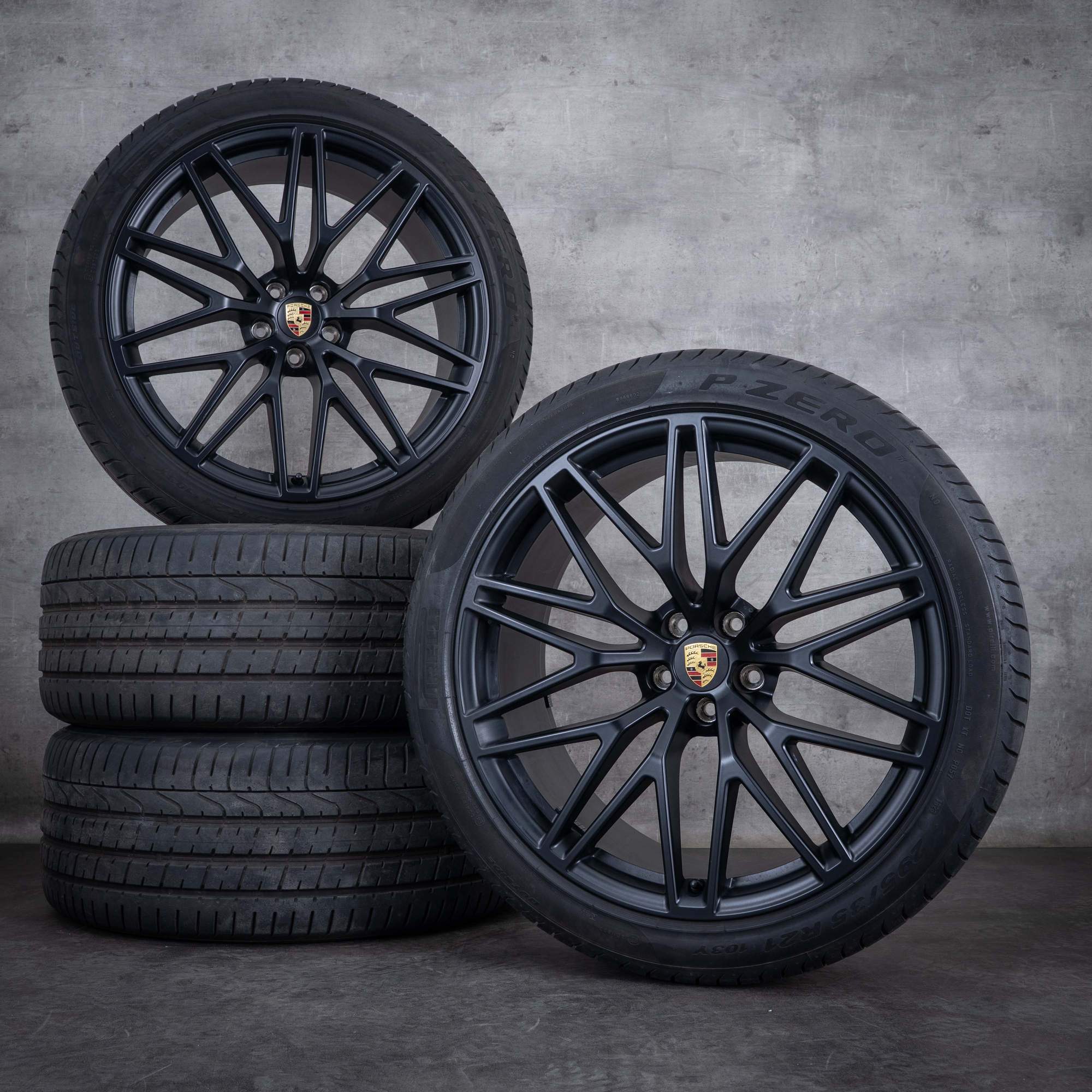 Oryginalne koła zimowe do Porsche Macan III felgi 21 cali S GTS 95B601025HJ 95B601025HK czarne z połyskiem NOWE
