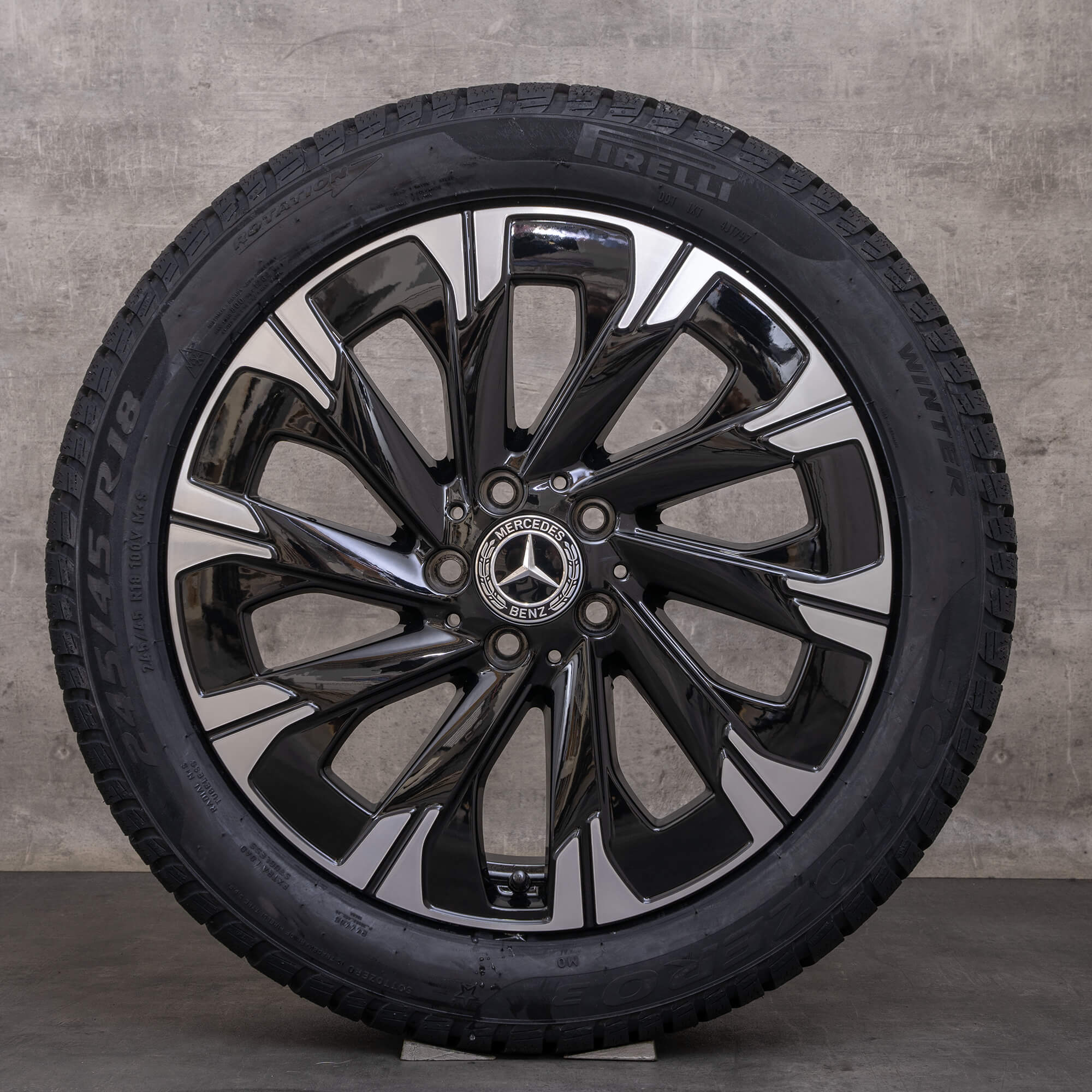 Oryginalne koła zimowe Mercedes Benz EQV 18 cali W447 felgi A4484011500 czarne polerowane NOWE