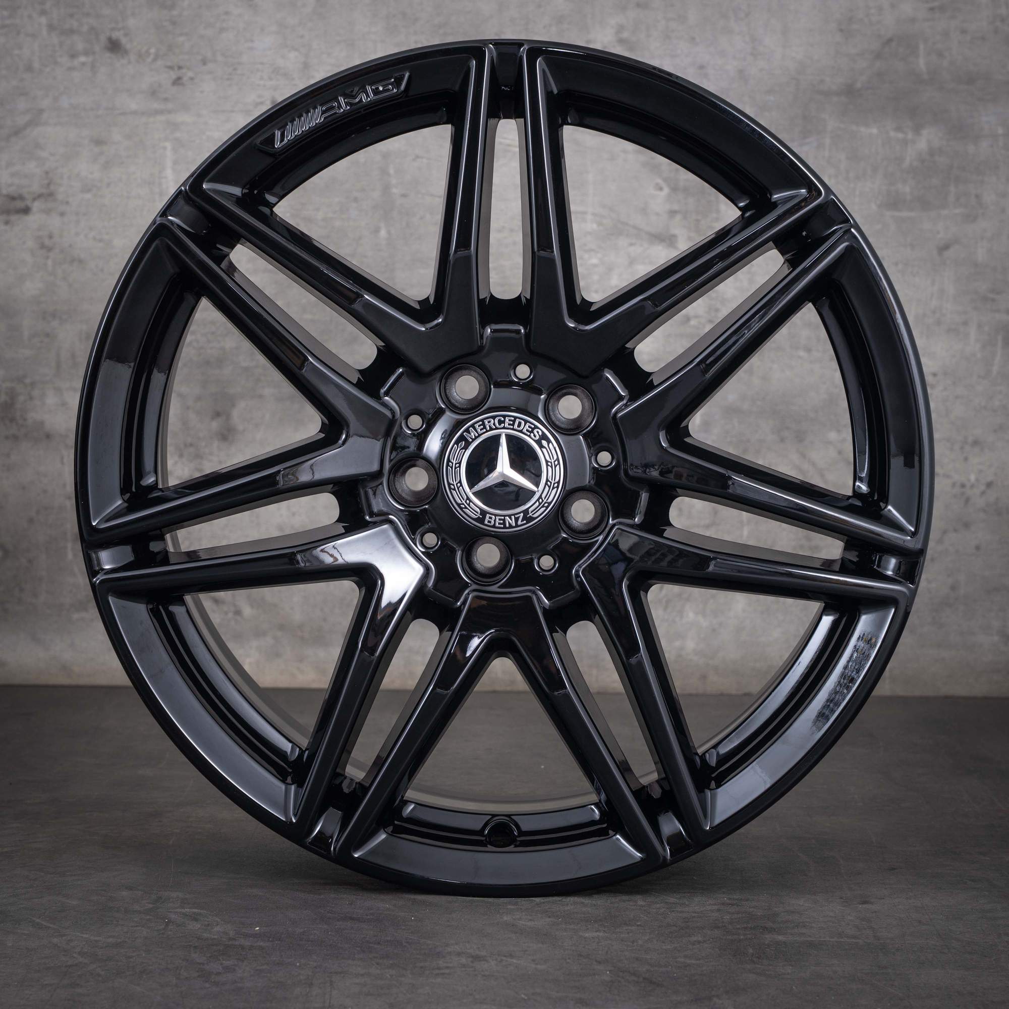 OEM Mercedes Benz V-Class AMG Rims 19 inch W447 A4474015100 black glossy