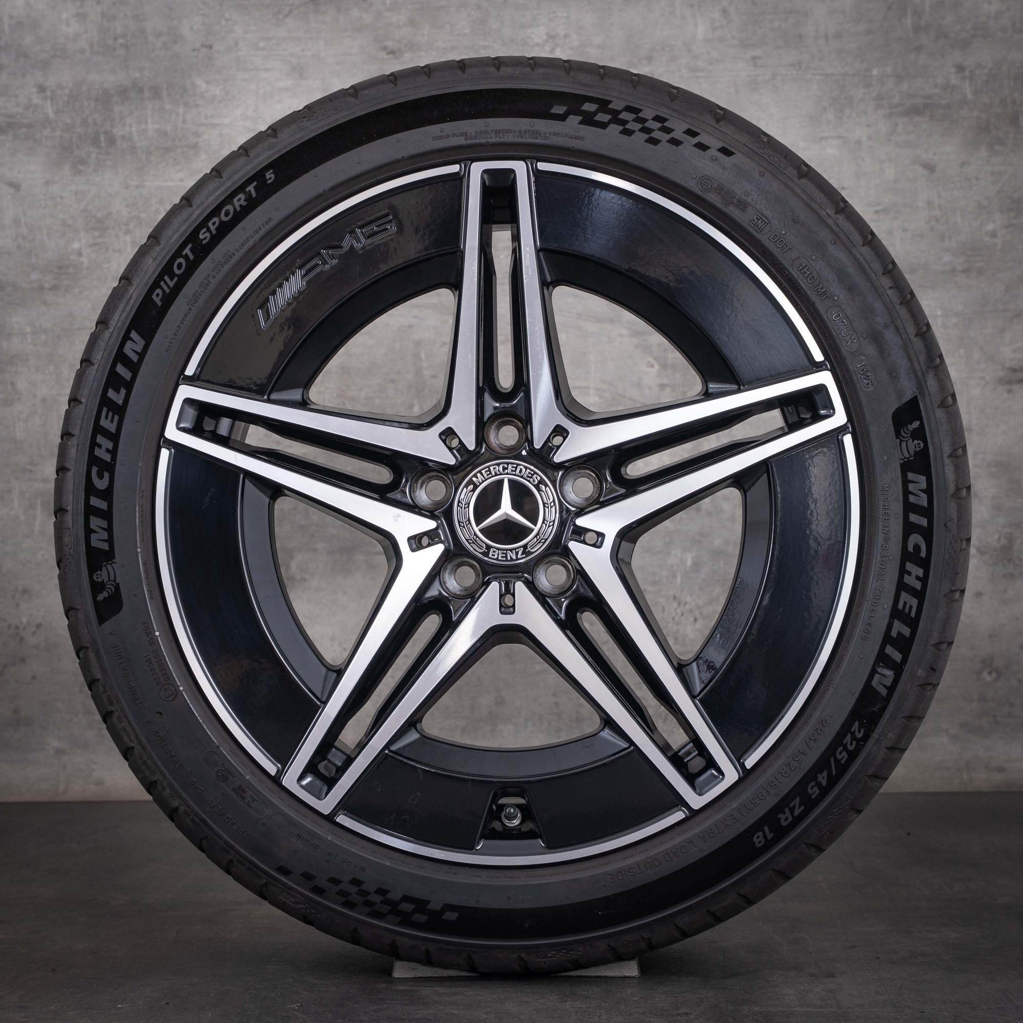 Jante originale Mercedes-Benz Clasa C AMG de iarnă 18 inci W206 S206 coduri A2064011700 A2064011800 negre cu suprafața frontală diamantată